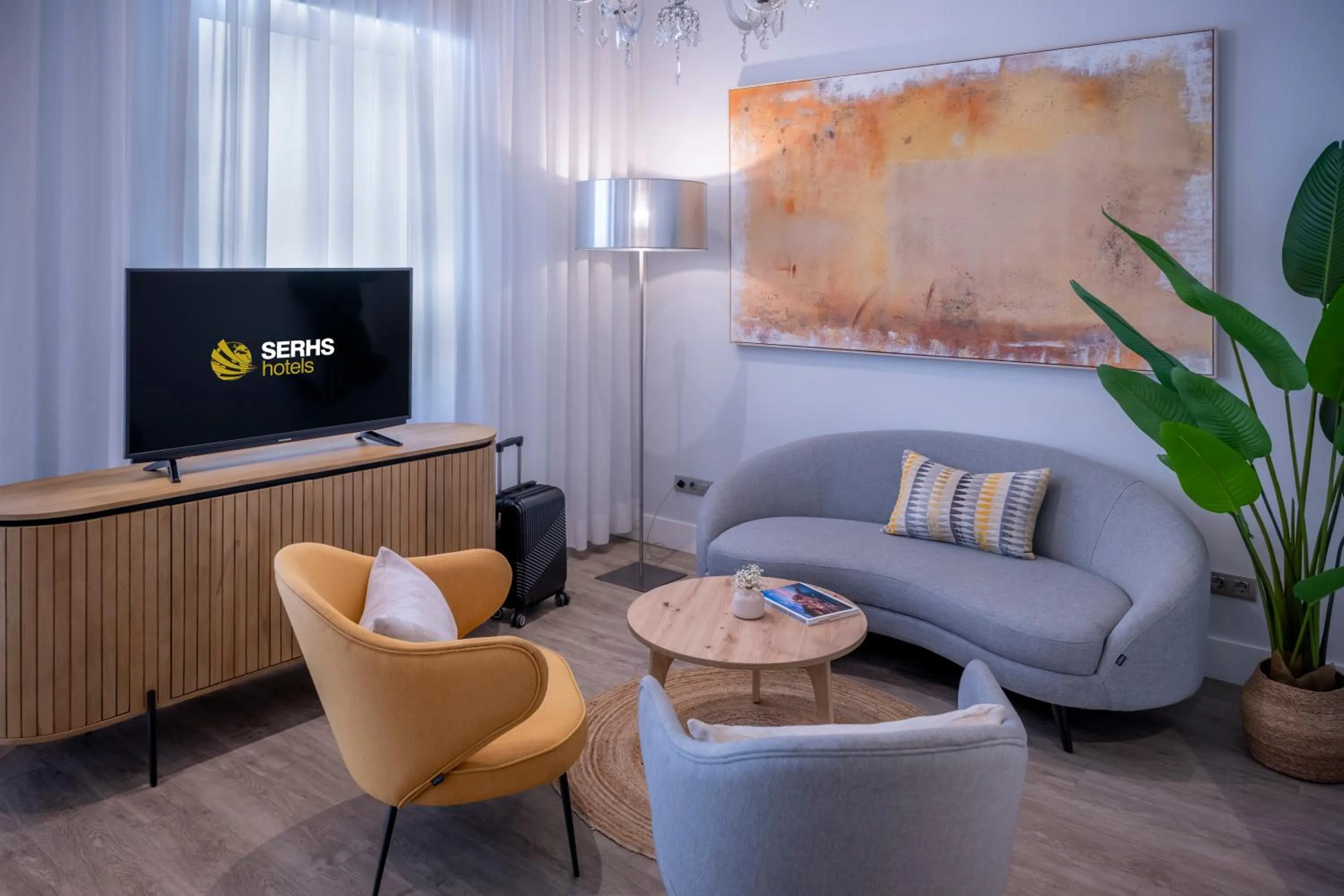 Photo of the whole room in Hotel SERHS Rivoli Rambla