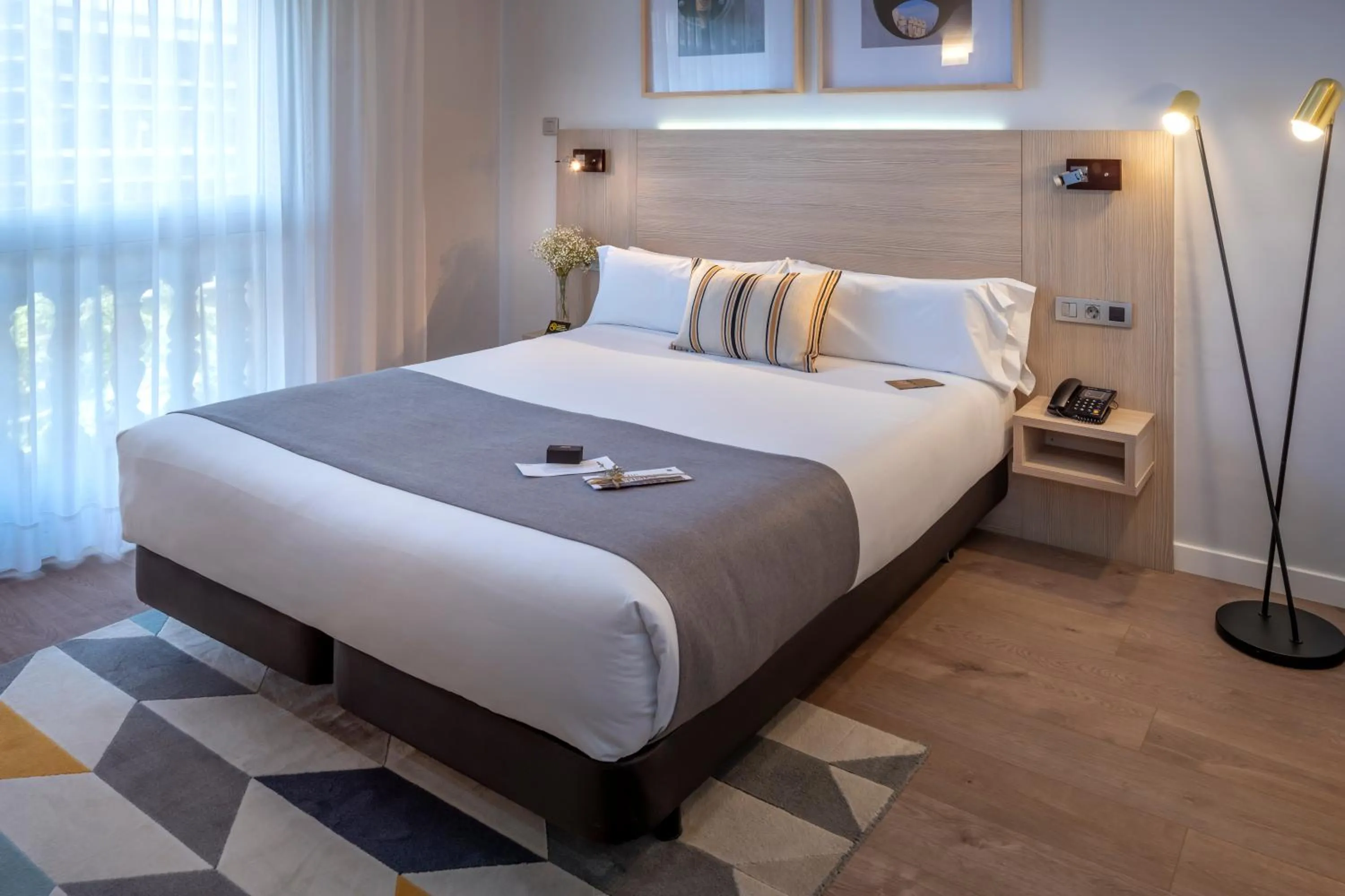 Photo of the whole room, Bed in Hotel SERHS Rivoli Rambla