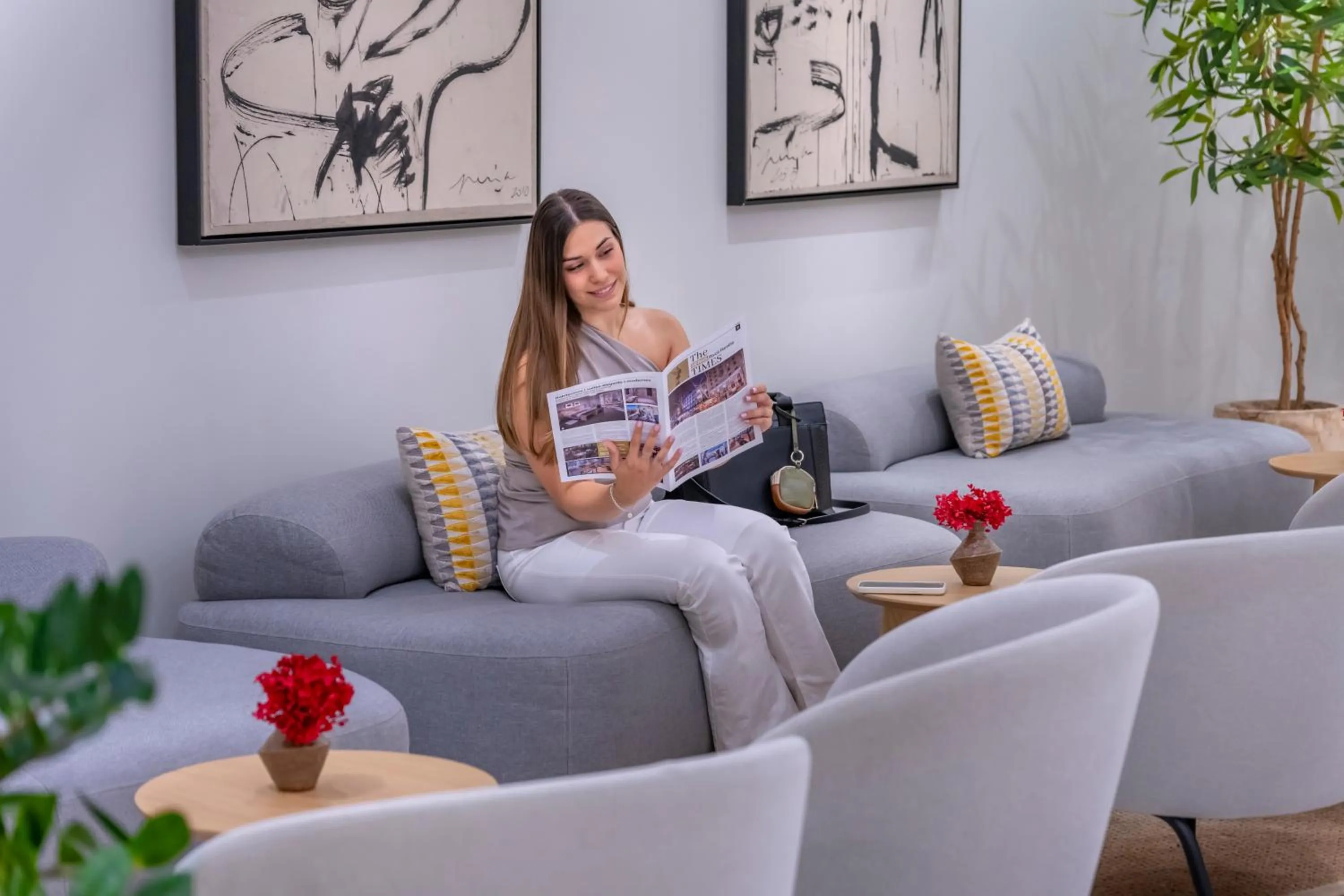 Lobby or reception in Hotel SERHS Rivoli Rambla
