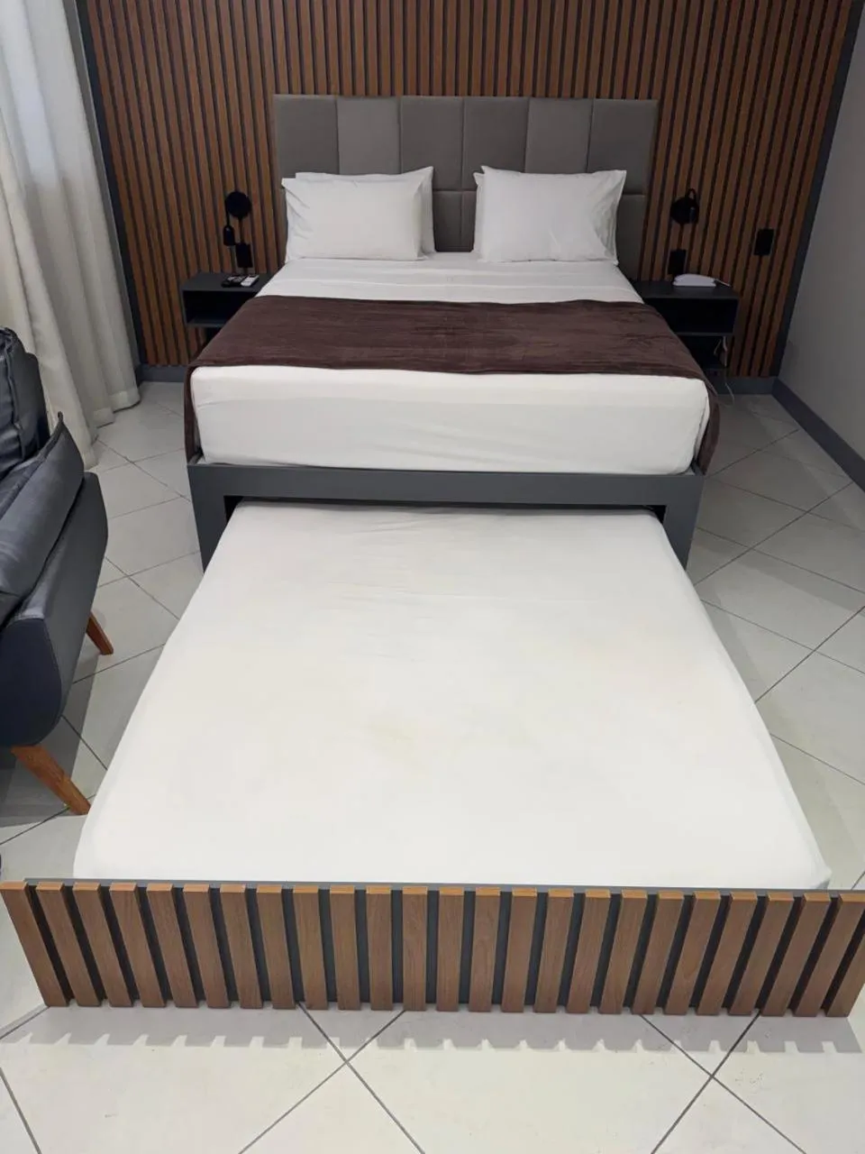 Bed in Millenium Hotel Flat