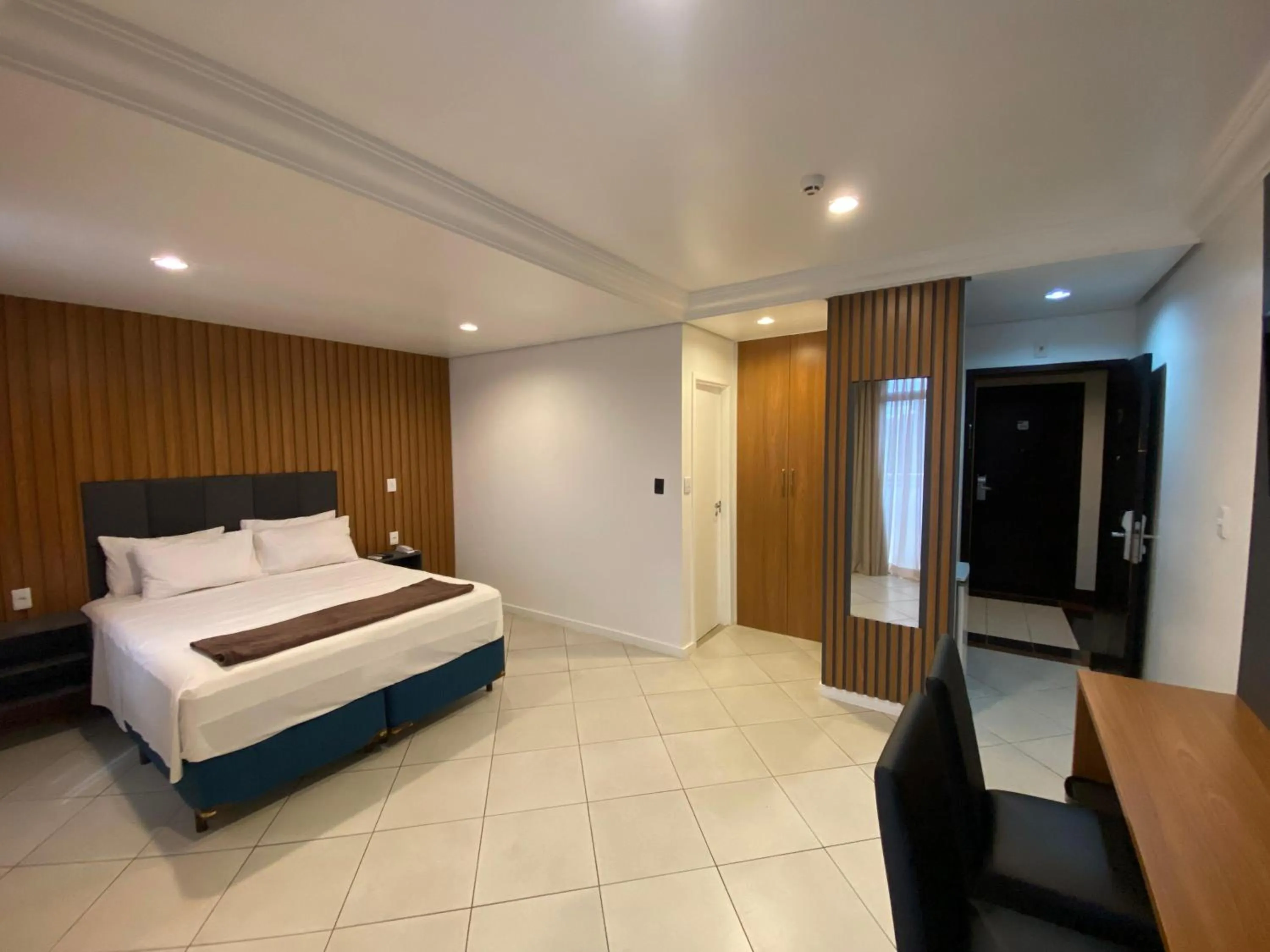 Bed in Millenium Hotel Flat