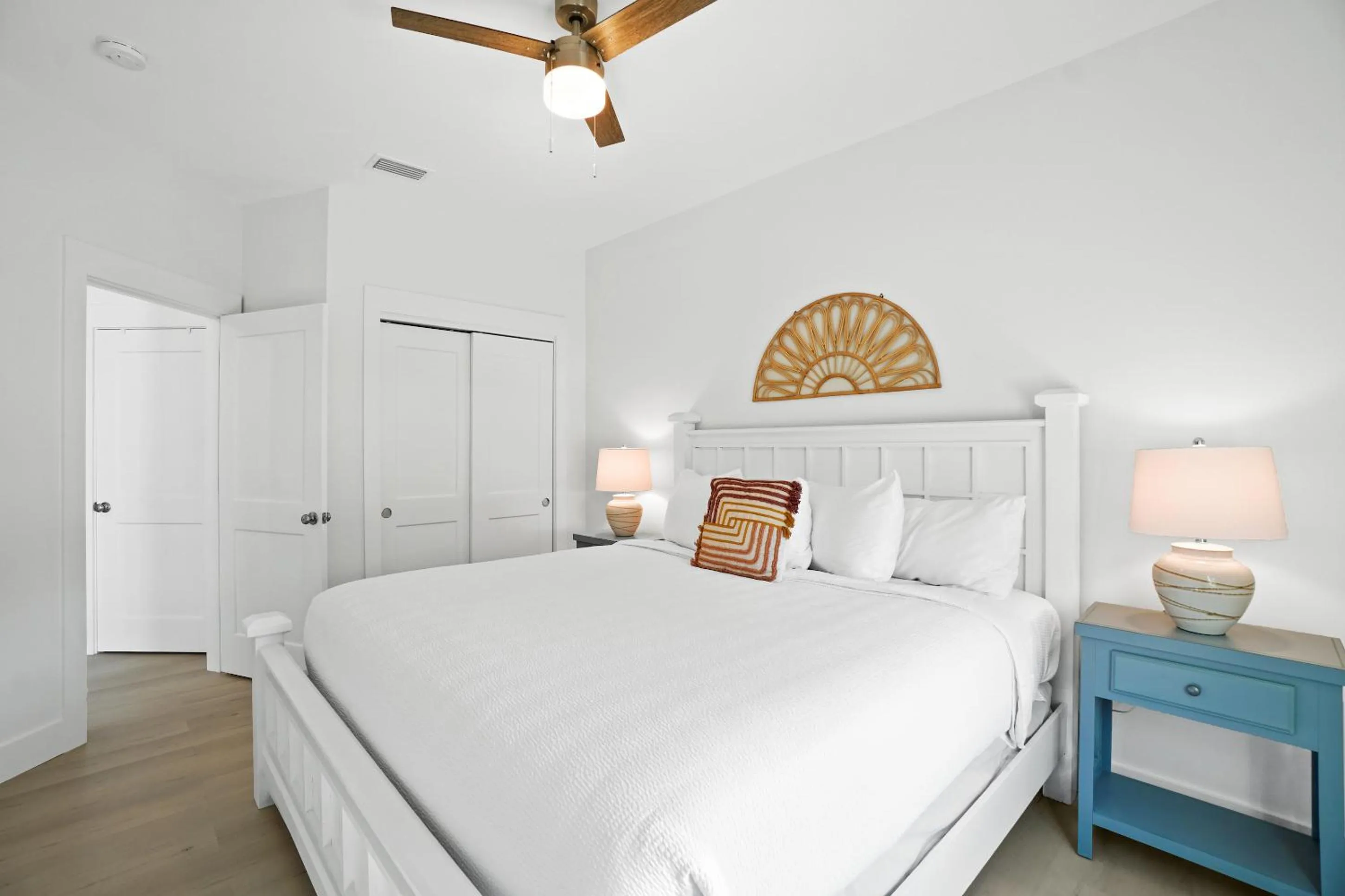 Bed in Beach House w/Private Pool - The Sanderling