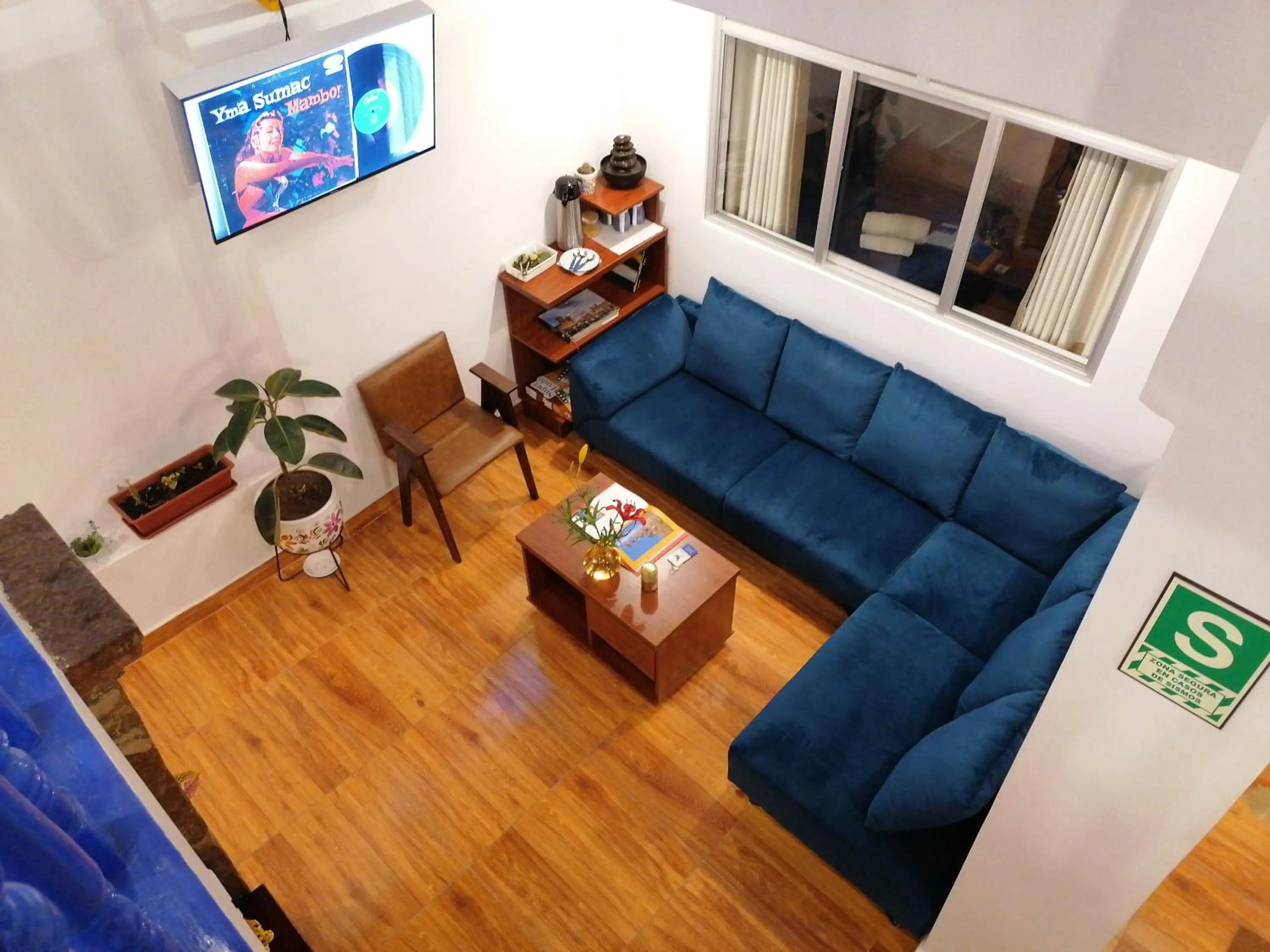 TV and multimedia in El Ave Azul Boutique Hotel Cusco