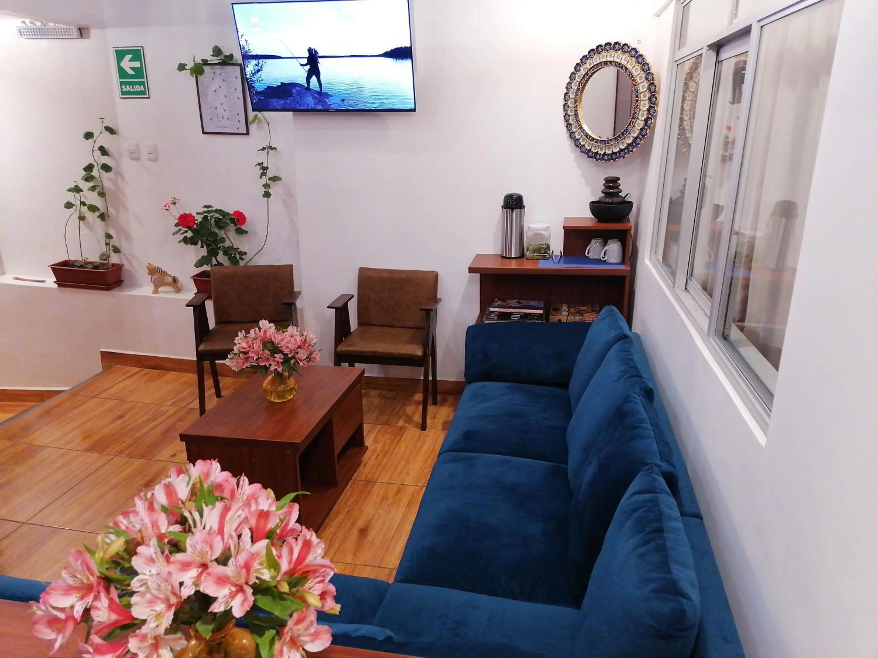 TV and multimedia in El Ave Azul Boutique Hotel Cusco