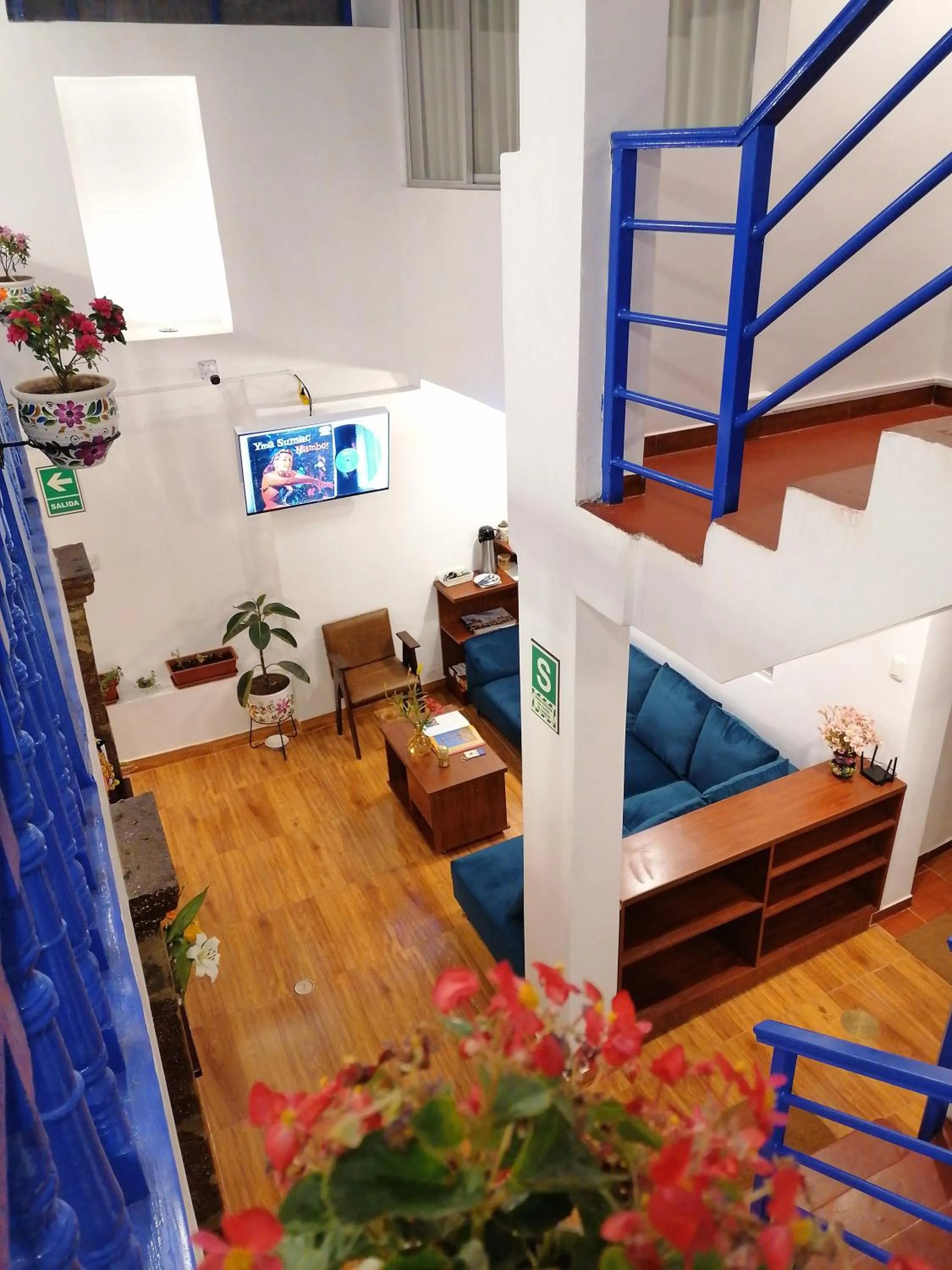 Communal lounge/ TV room, Bed in El Ave Azul Boutique Hotel Cusco