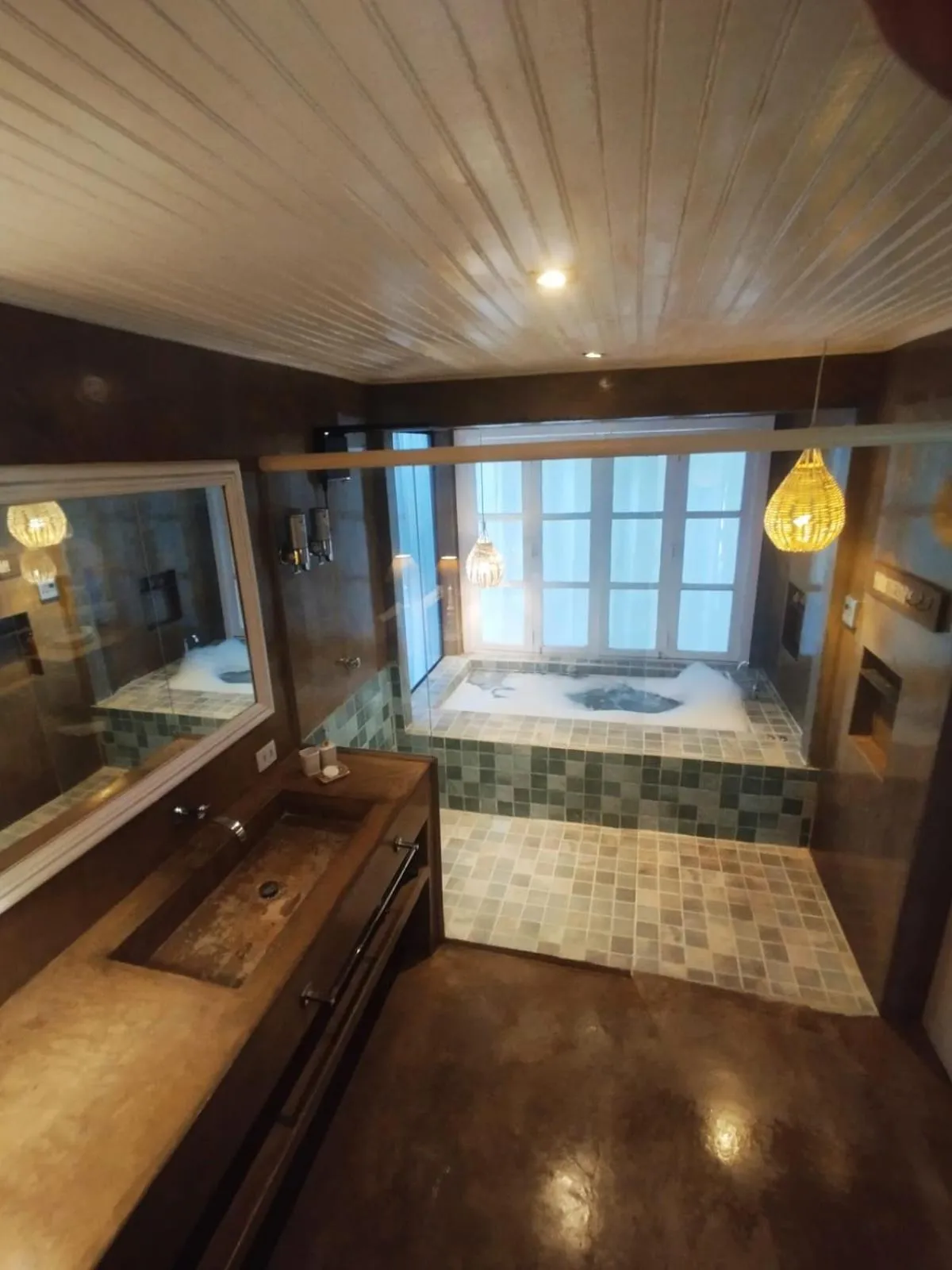 Hot Tub in Recanto de Sophie