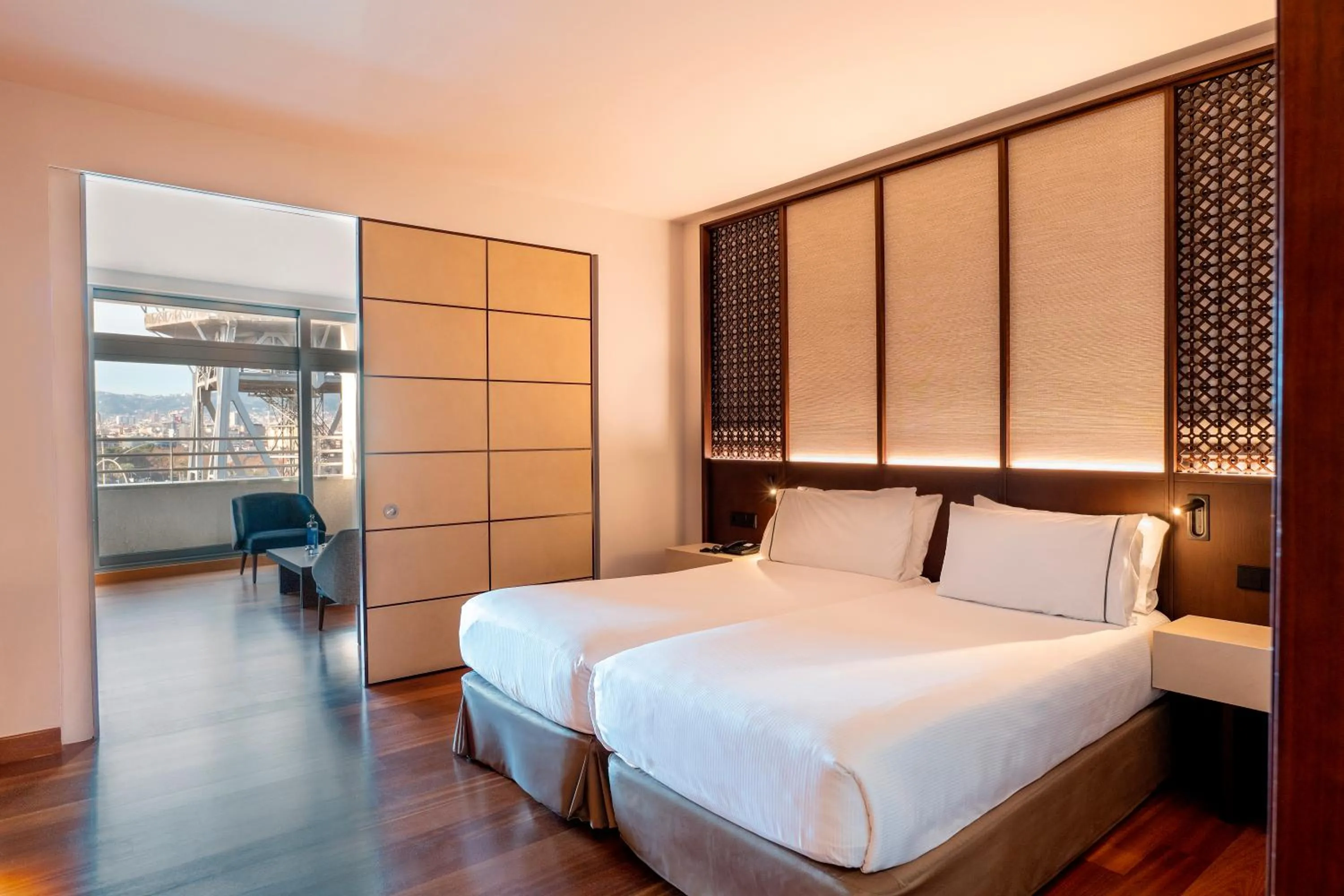 Bed in Eurostars Grand Marina Hotel GL