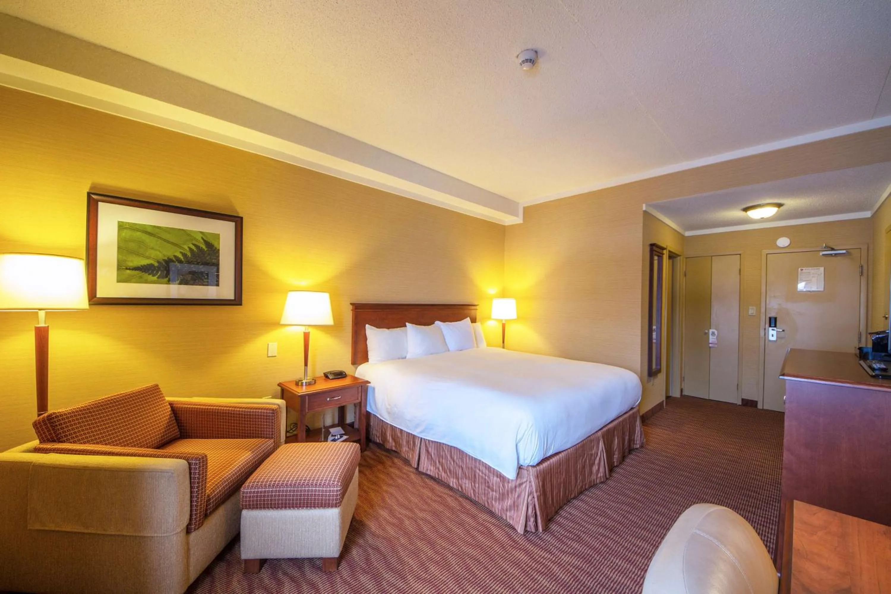 Photo of the whole room, Bed in The Water Tower Inn - BW Premier Collection