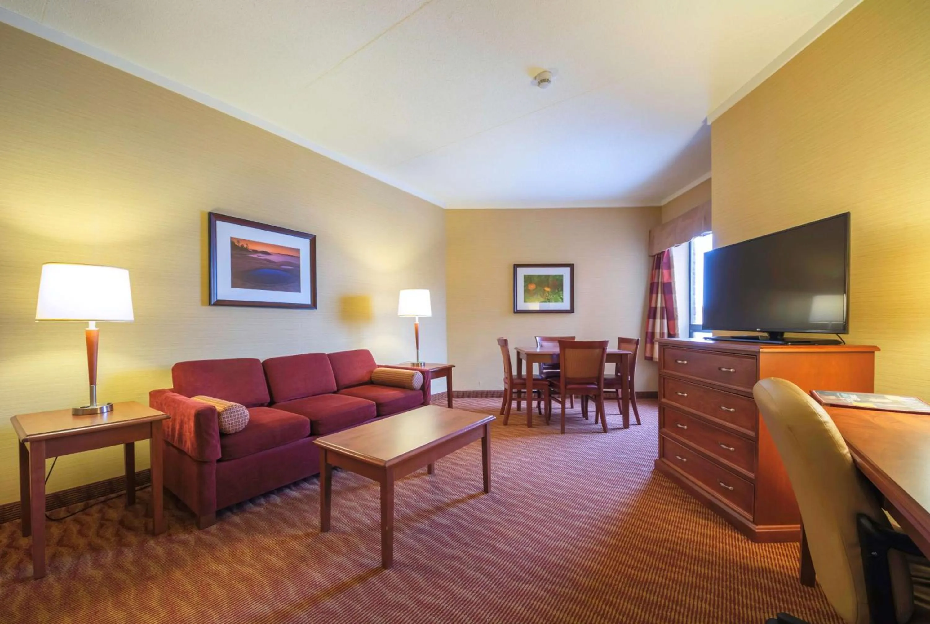 Living room in The Water Tower Inn - BW Premier Collection