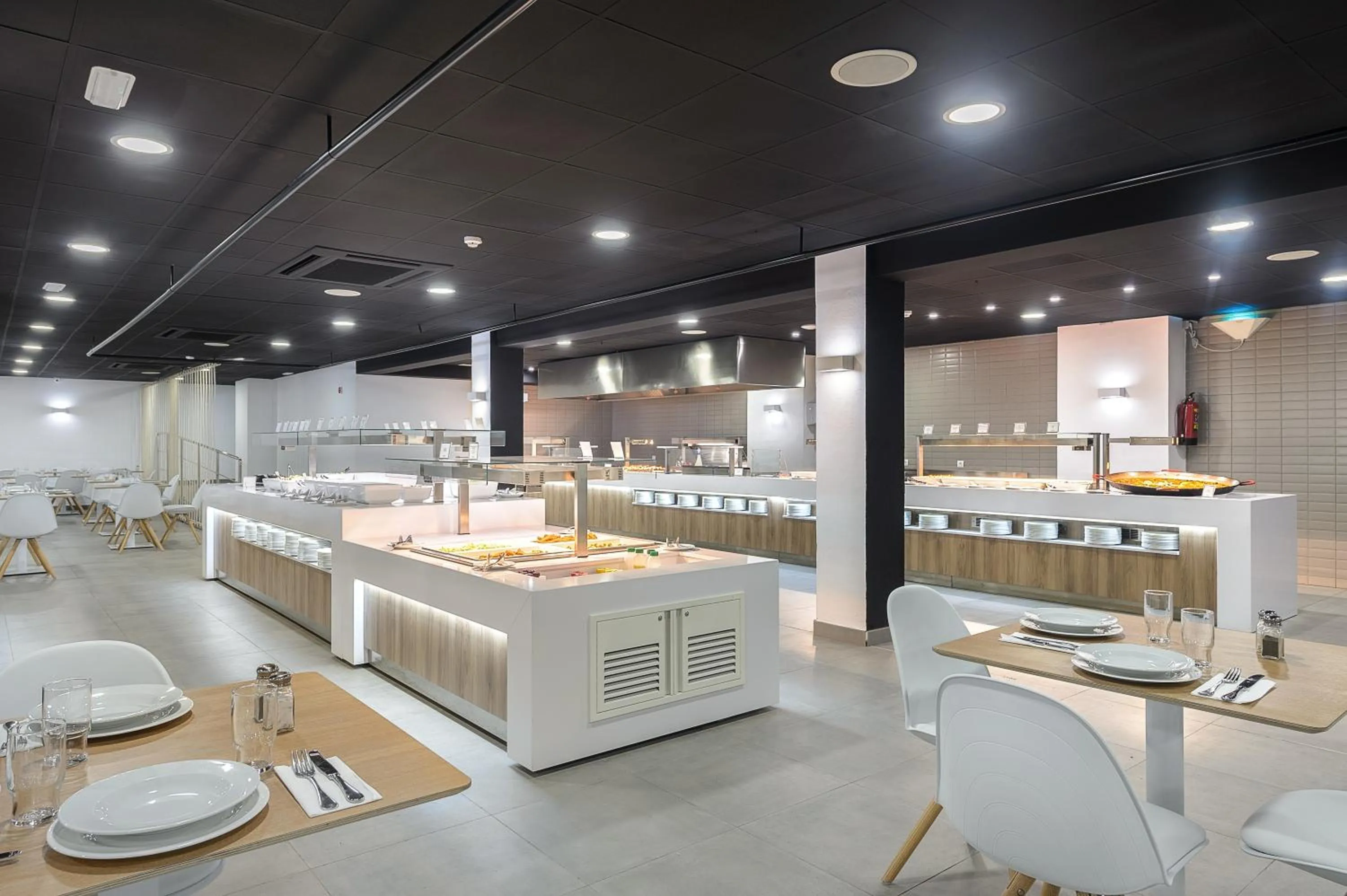 Restaurant/Places to Eat in Hotel Playasol Cala Tarida