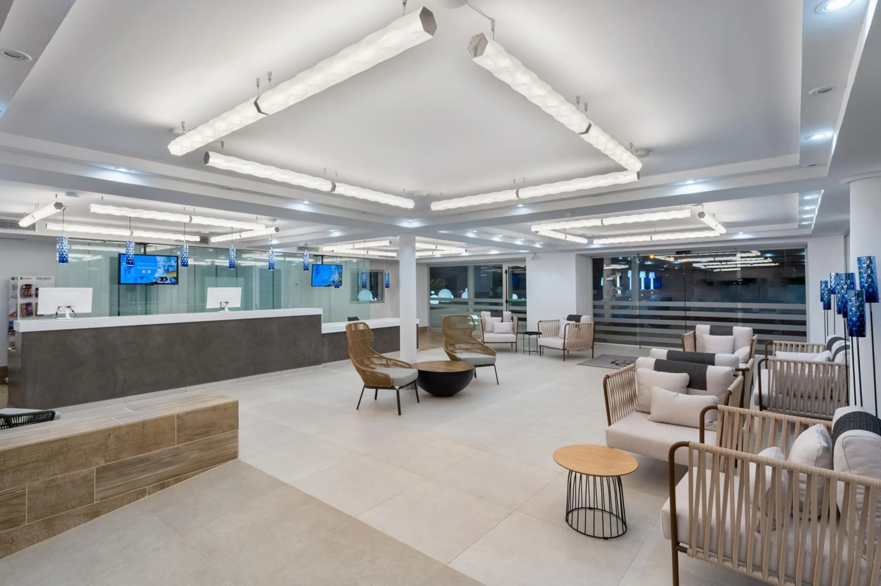 Lobby or reception in Hotel Playasol Cala Tarida