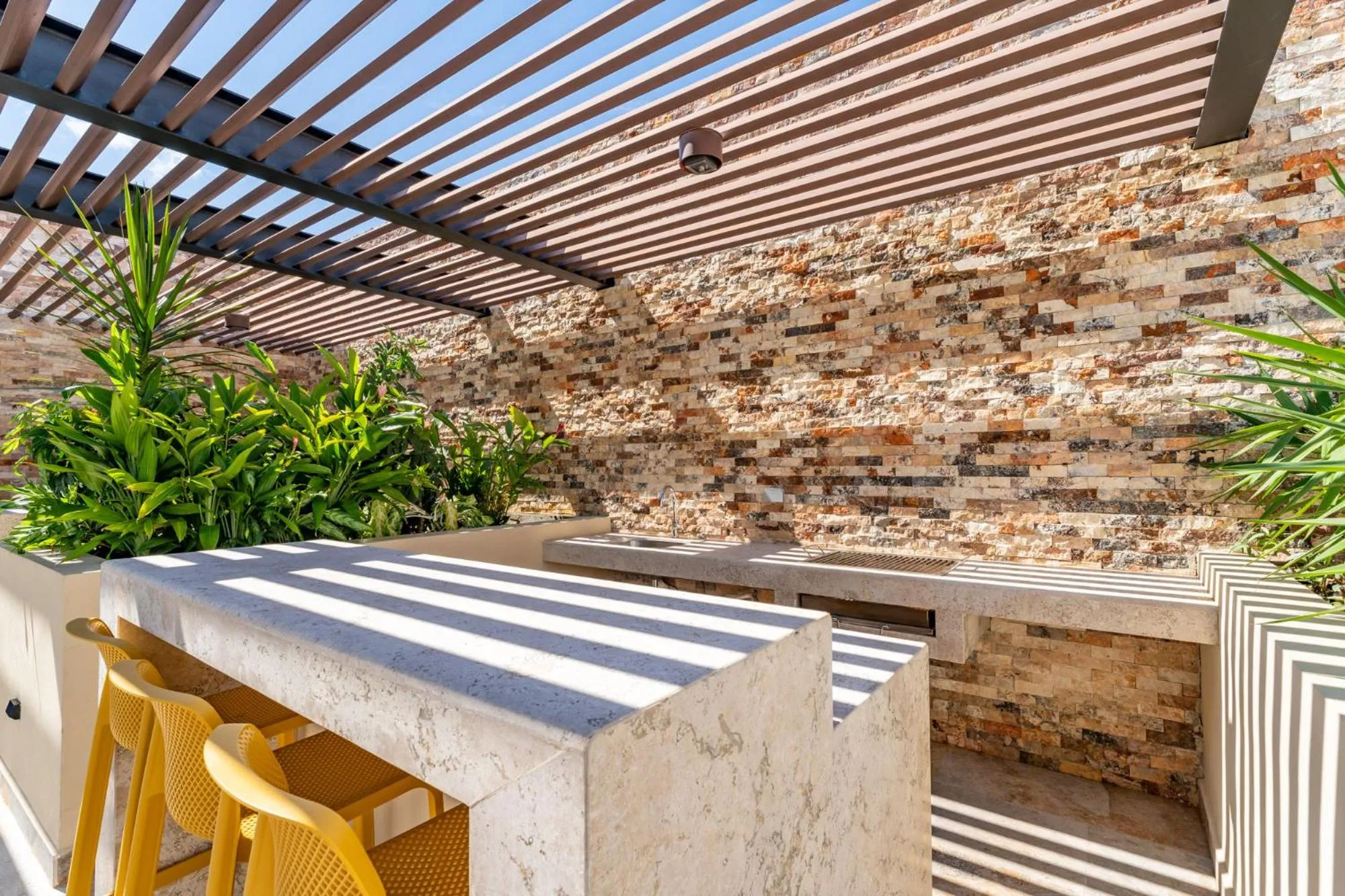 Property building in Syrena Adventure