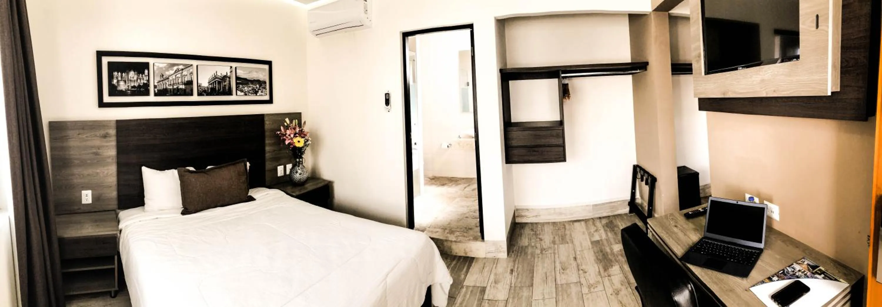 Bed in Hotel River Poliforum