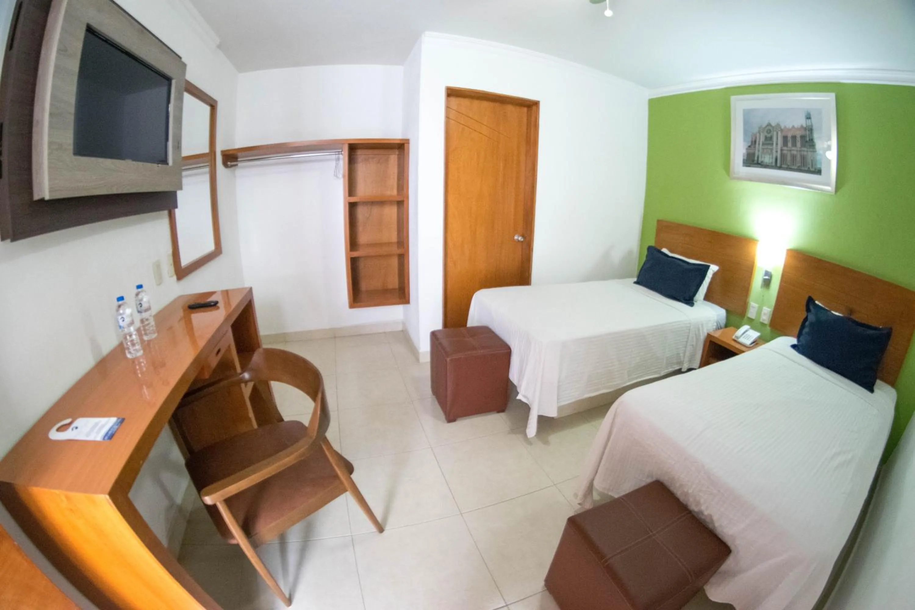 TV and multimedia, Bed in Hotel River Poliforum