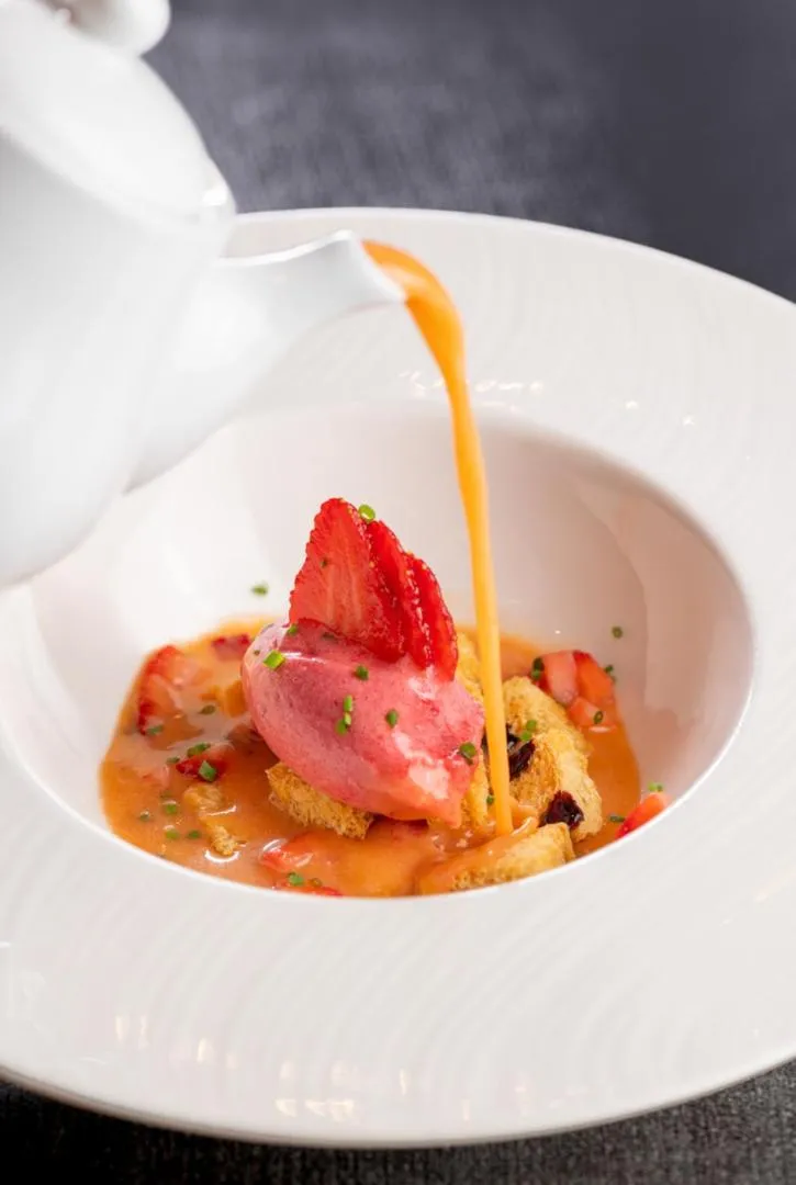 Restaurant/places to eat in Hotel Estel