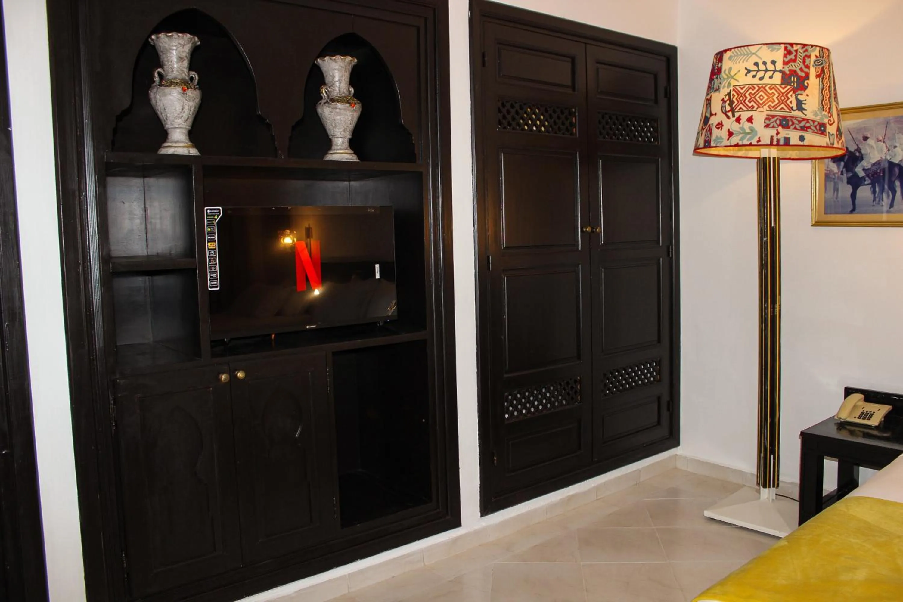 TV and multimedia in Majorel Pearl Hotel-Riad-Restaurant Piscine&Spa