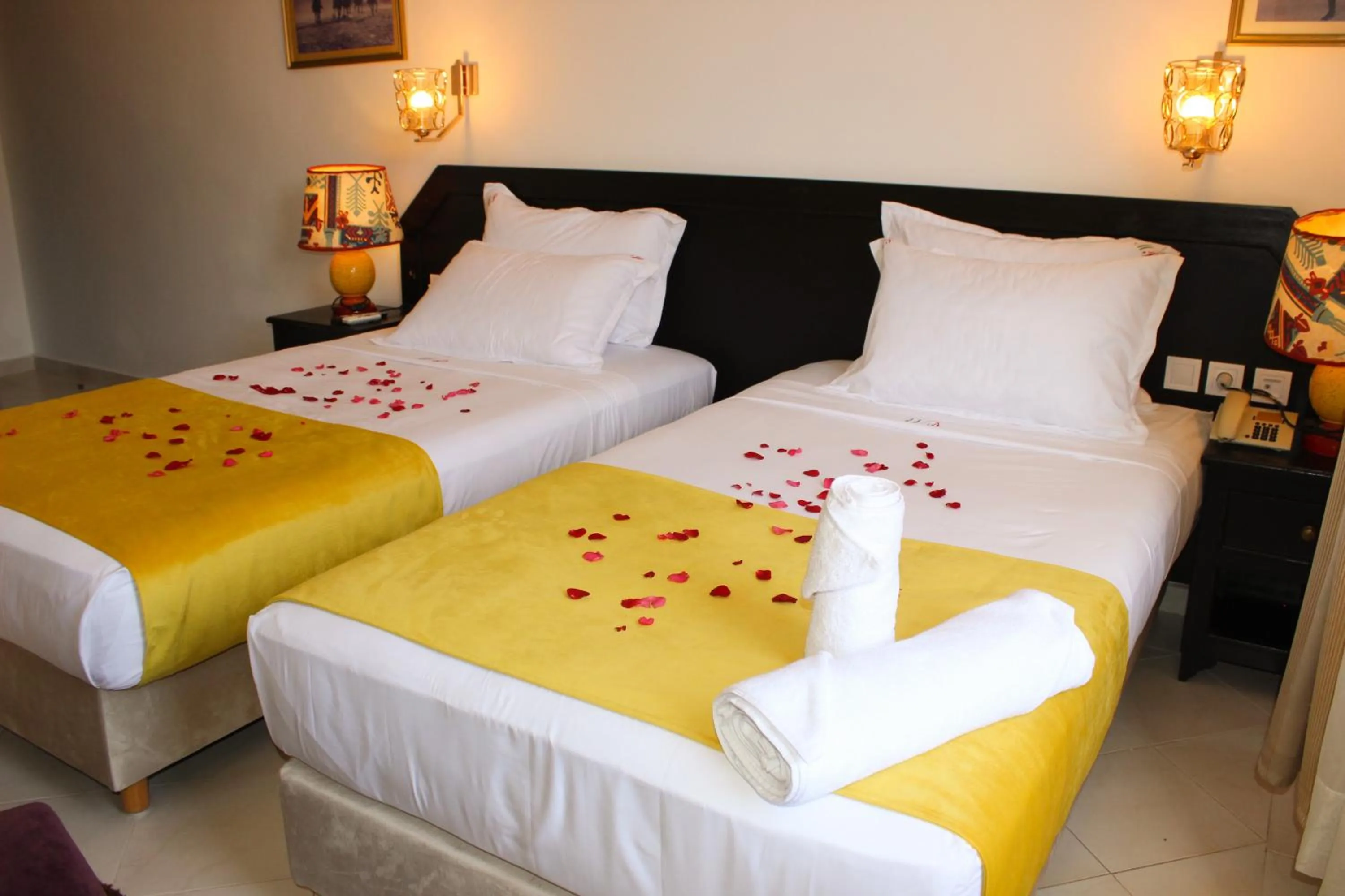 Photo of the whole room, Bed in Majorel Pearl Hotel-Riad-Restaurant Piscine&Spa