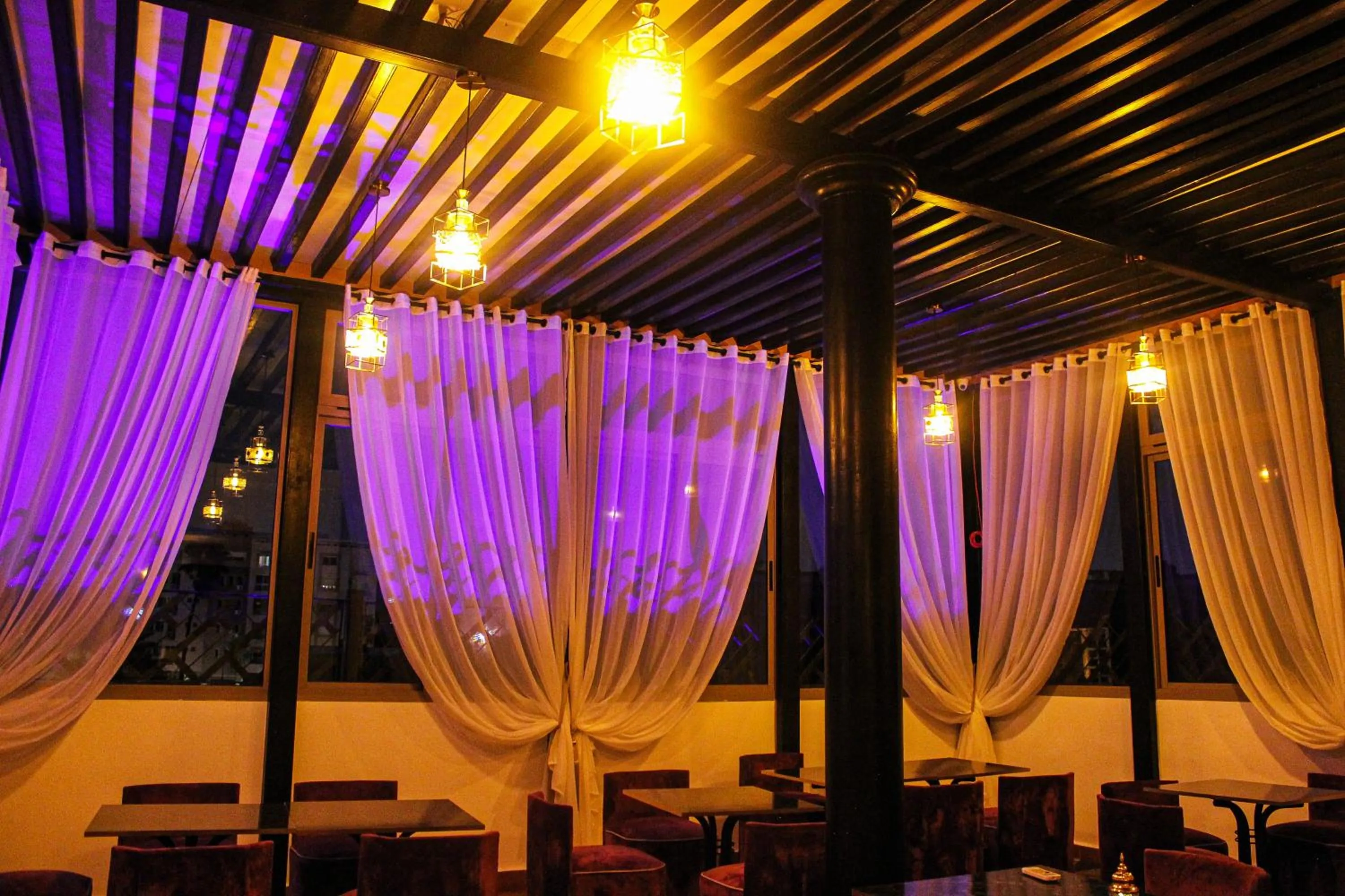 Restaurant/places to eat in Majorel Pearl Hotel-Riad-Restaurant Piscine&Spa