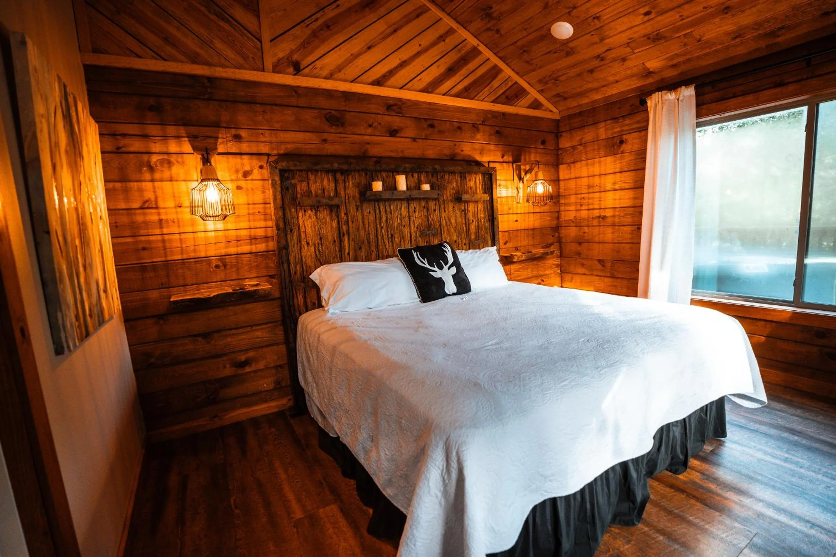 Bed in Starlight Haven Hot Springs