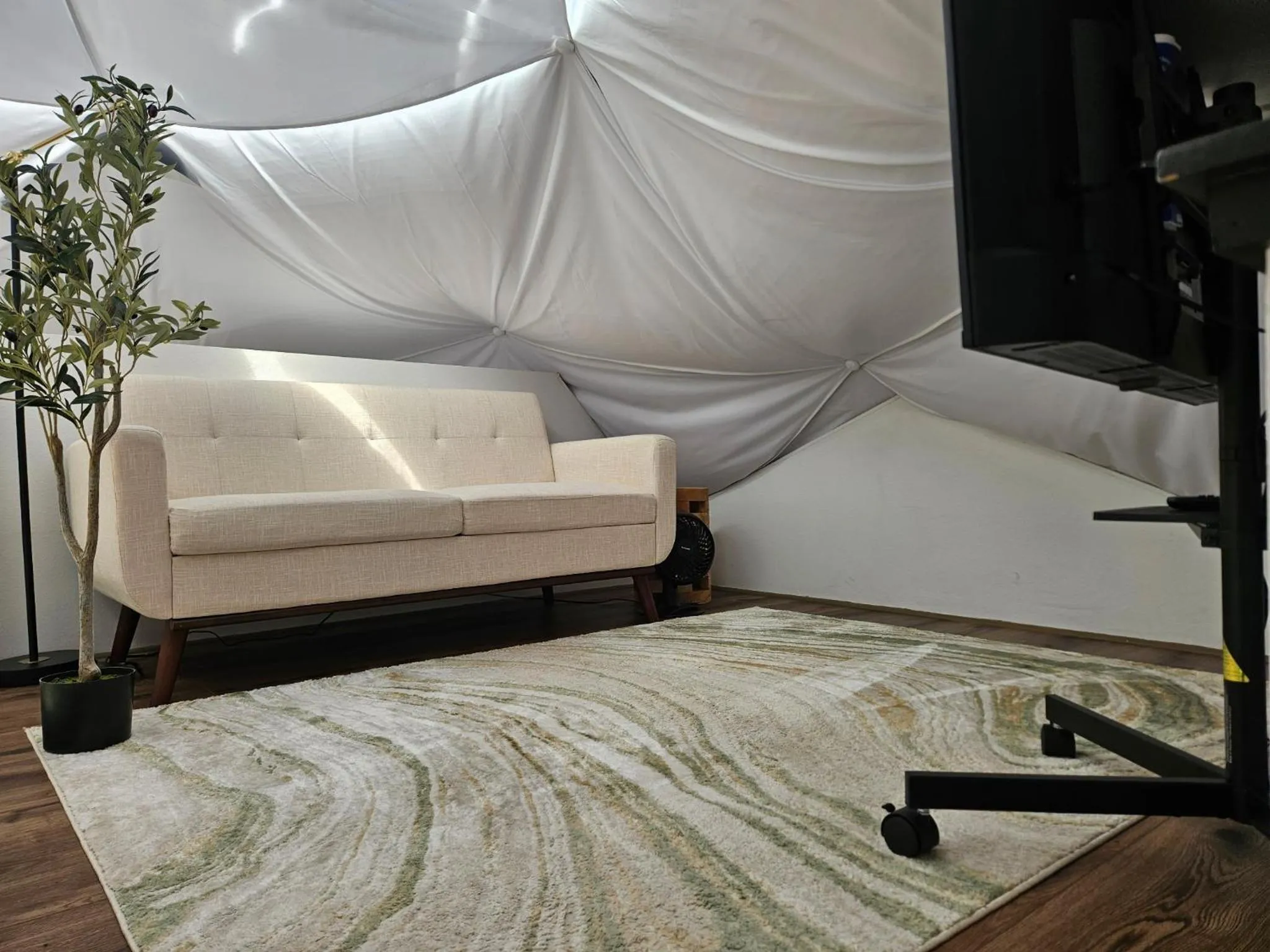 Bed in Starlight Haven Hot Springs