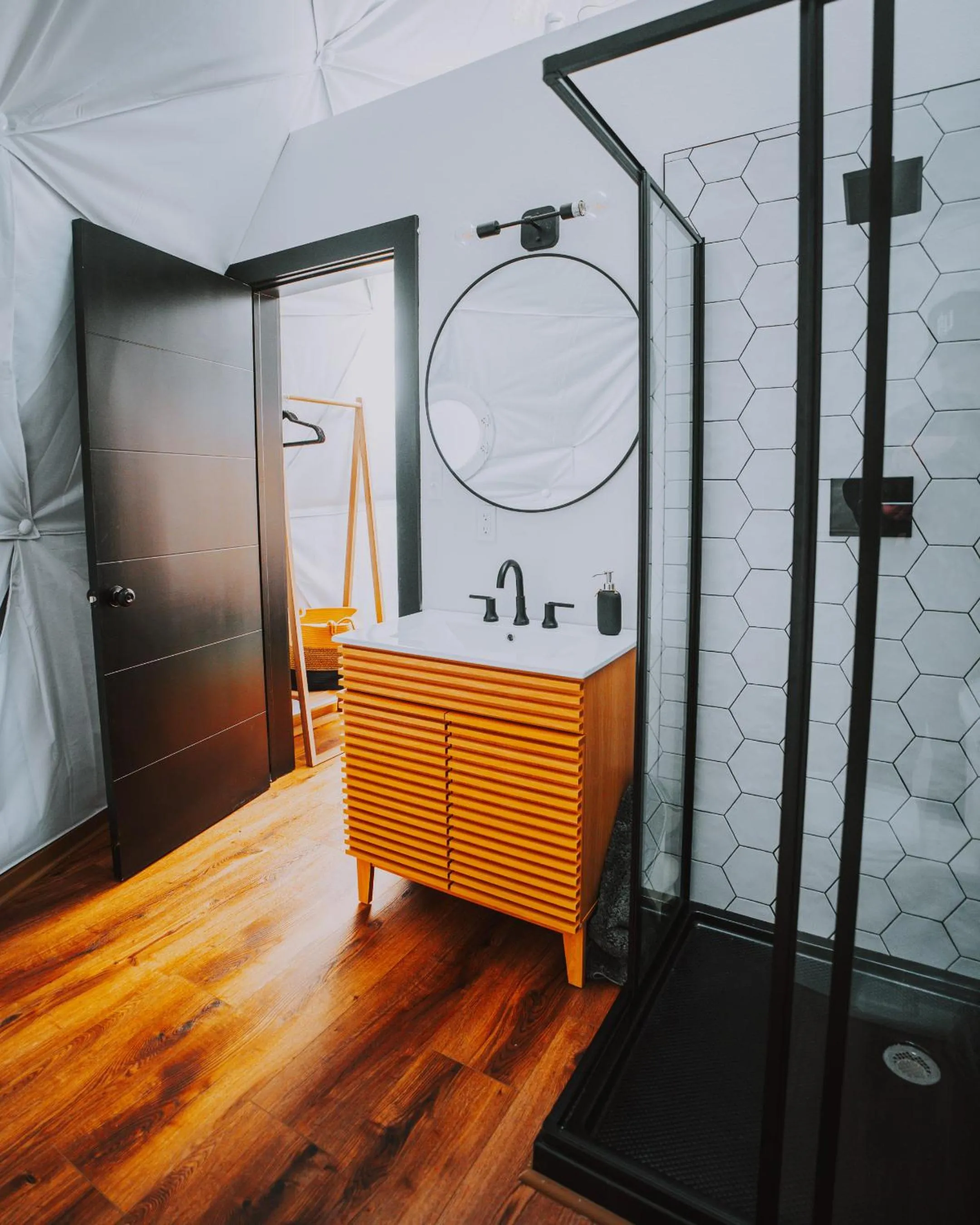 Shower in Starlight Haven Hot Springs