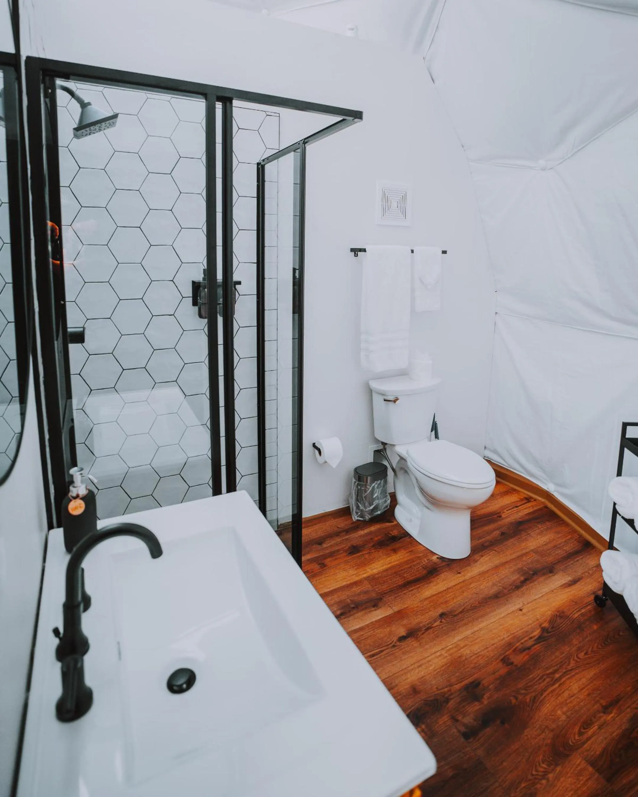 Shower in Starlight Haven Hot Springs