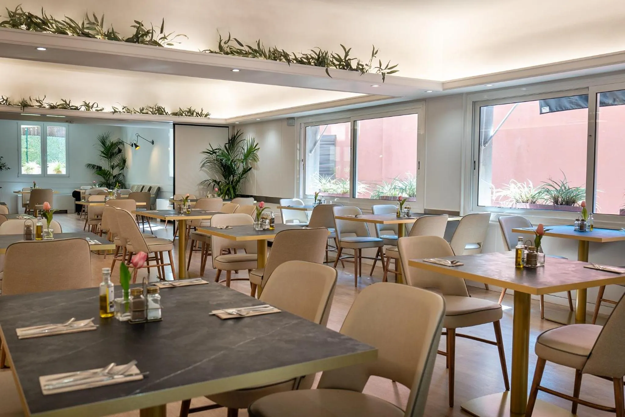 Breakfast in Tres Torres Atiram Hotel