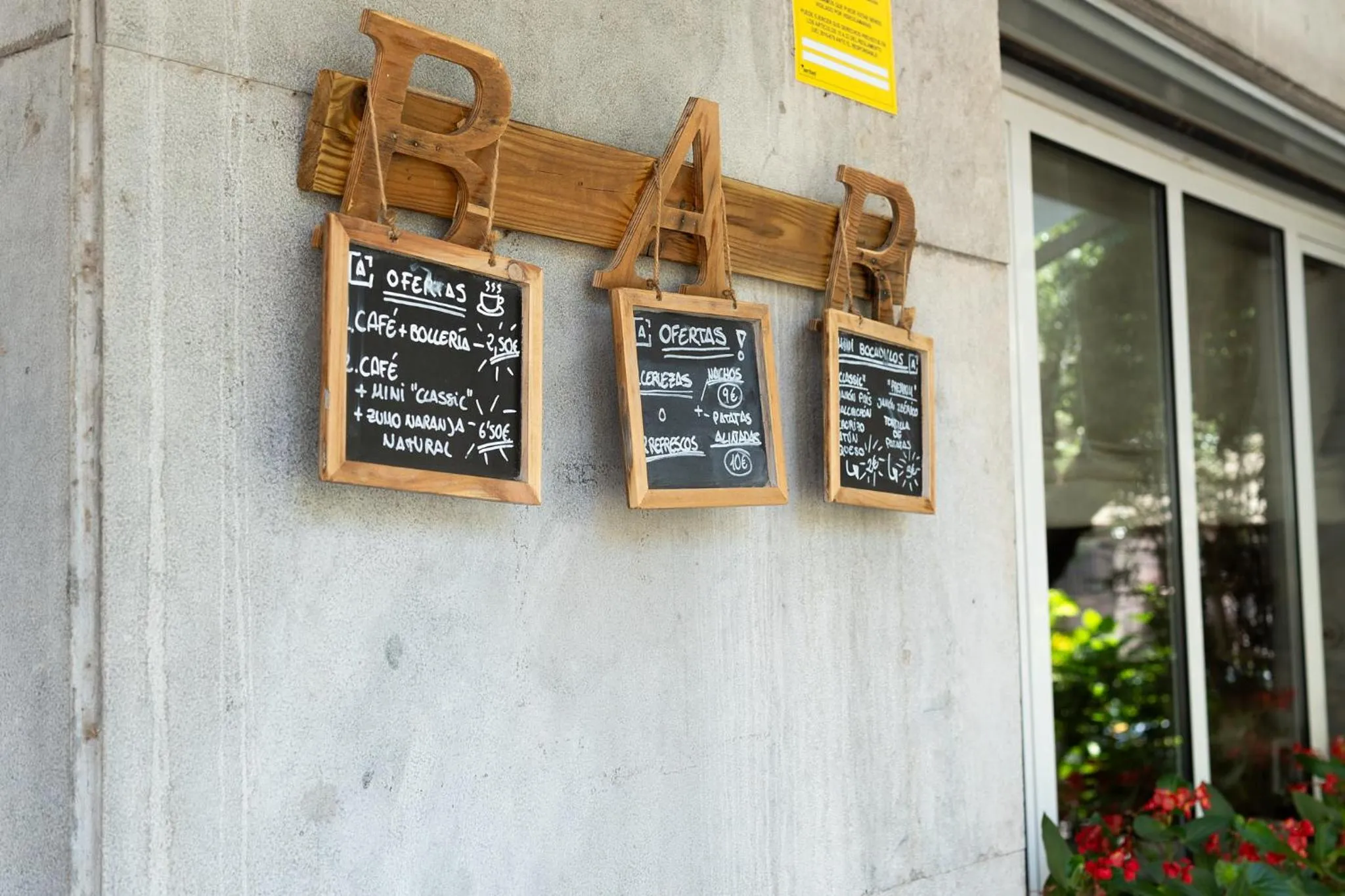 Lounge or bar in Tres Torres Atiram Hotel