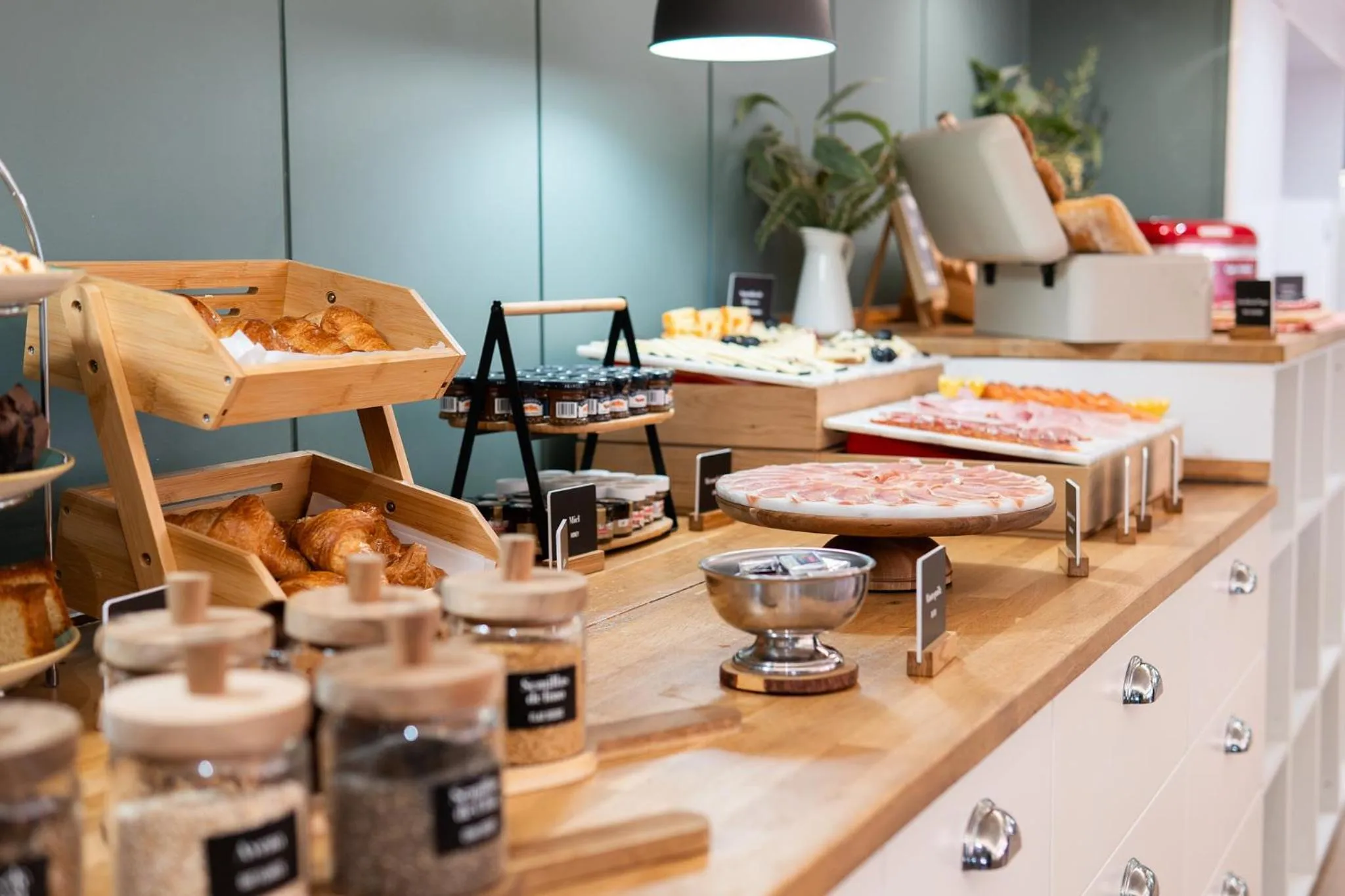 Breakfast in Tres Torres Atiram Hotel