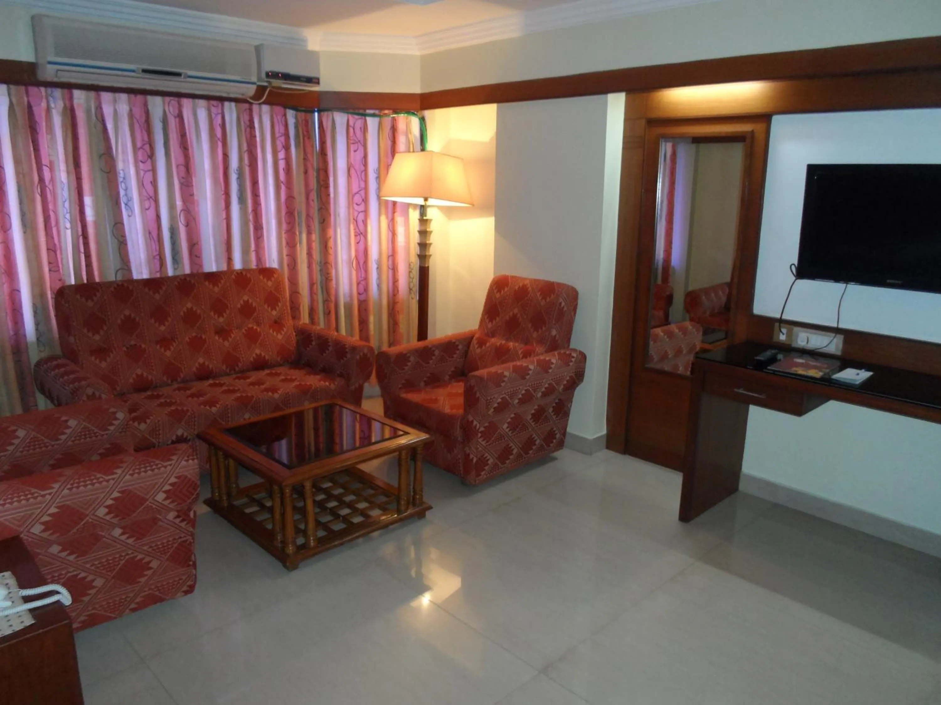 Living room in Hotel PLR Grand