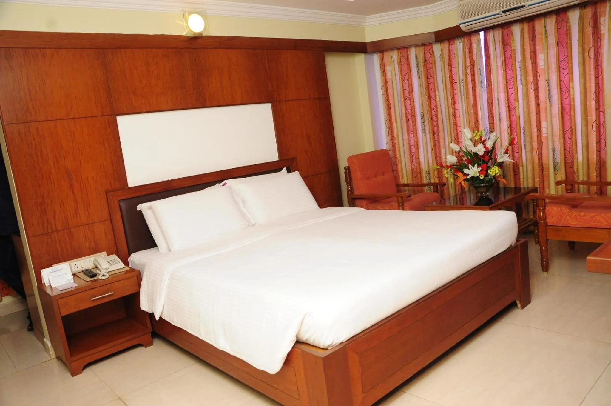 Bedroom, Bed in Hotel PLR Grand