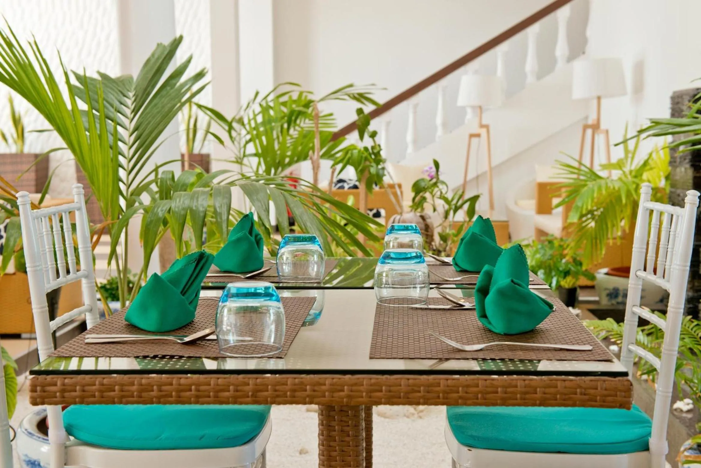 Restaurant/places to eat in Crystal Sands