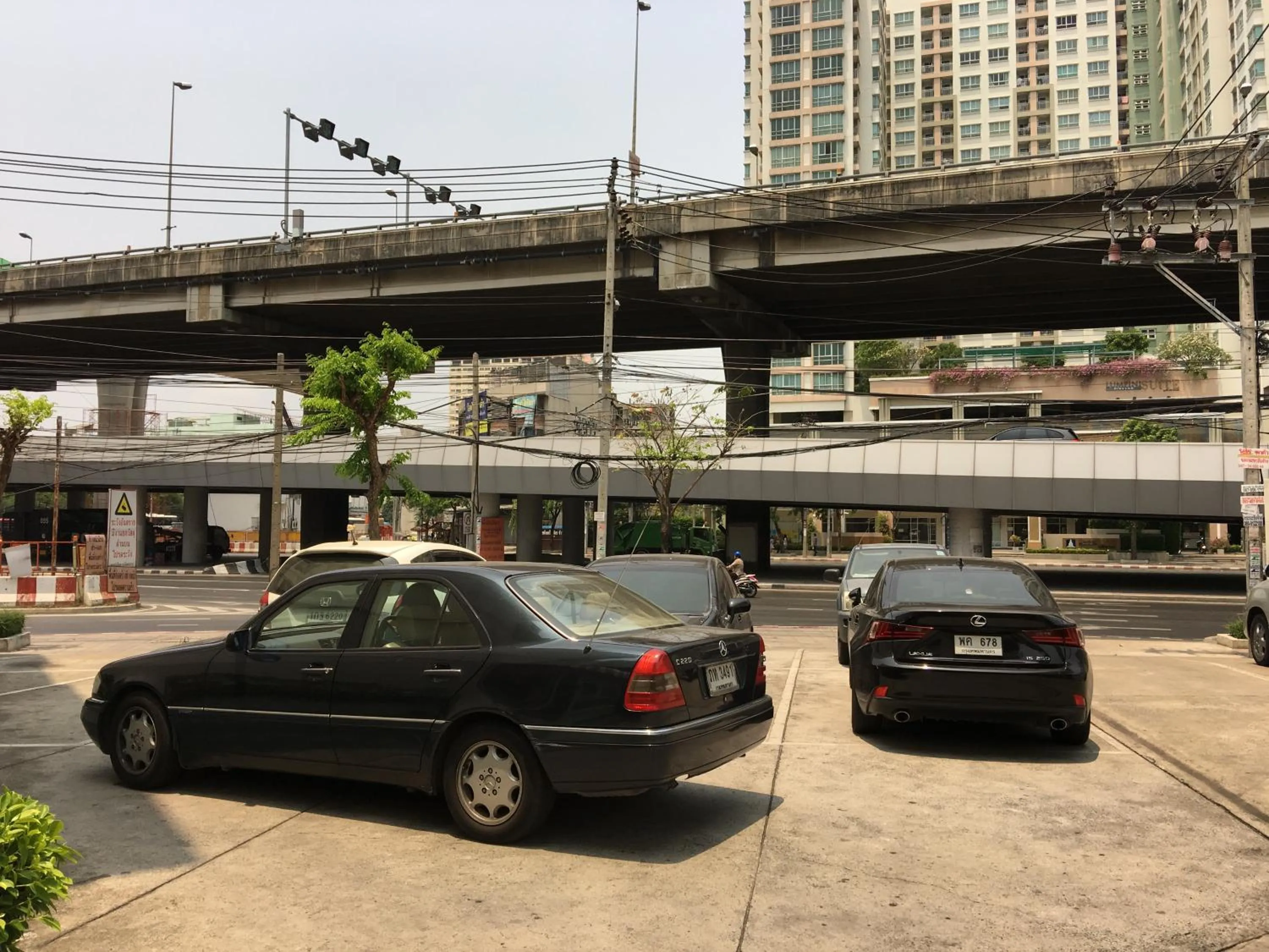 Area and facilities in S.K. Residence