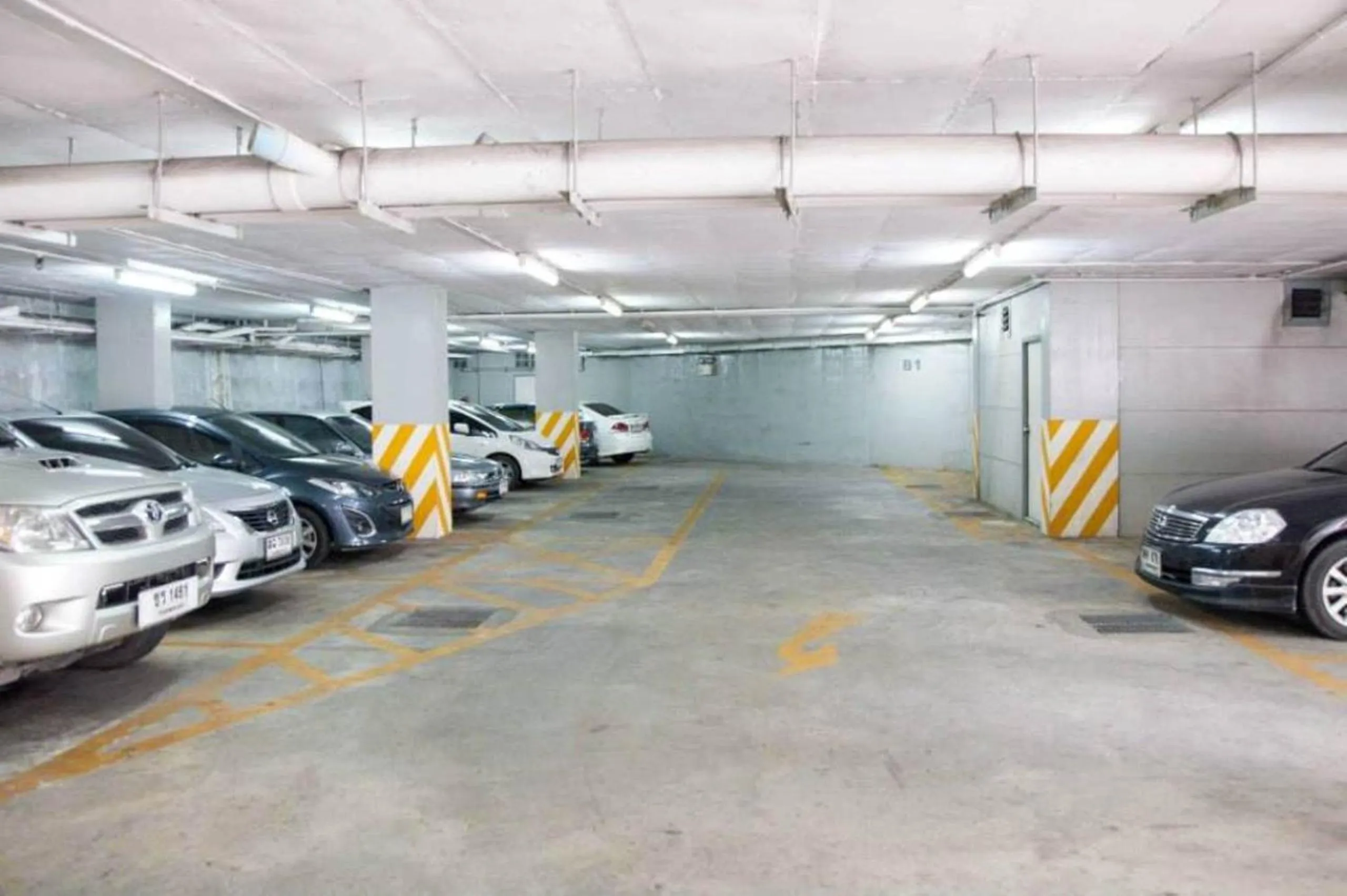 Area and facilities in S.K. Residence