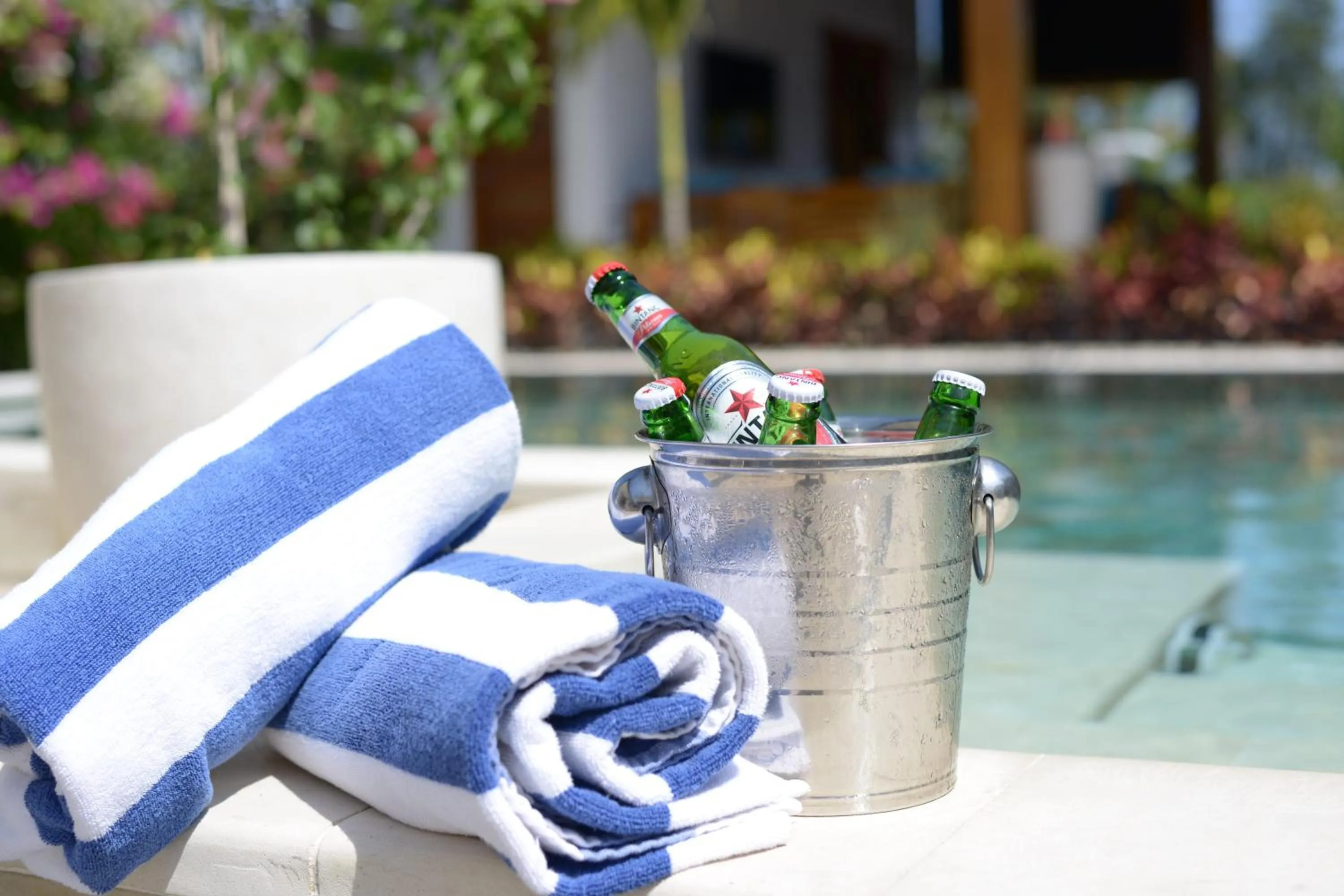 Drinks in Villa Casablanca Surf Keramas