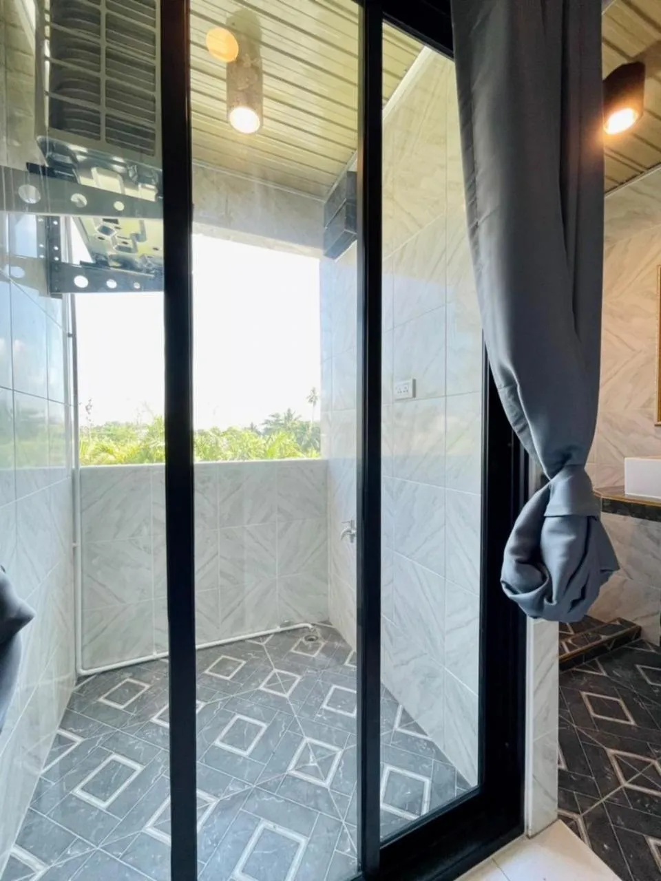 Balcony/Terrace in โรงแรมเรือนคุณเล็ก กานต์สินี