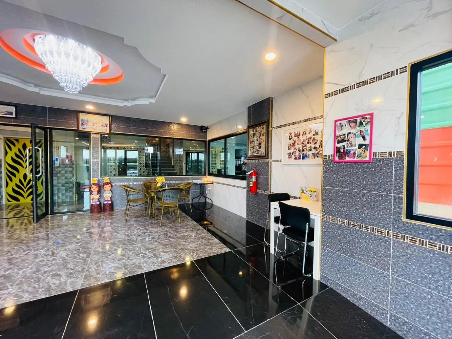 Lobby or reception in โรงแรมเรือนคุณเล็ก กานต์สินี