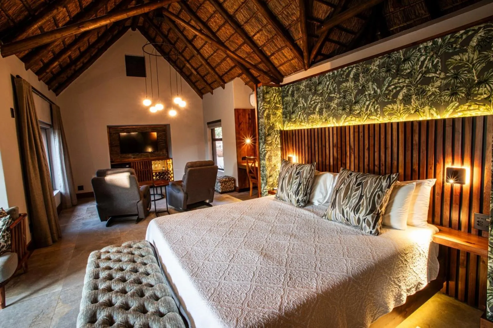 Bed in Lapeng Guest Lodge