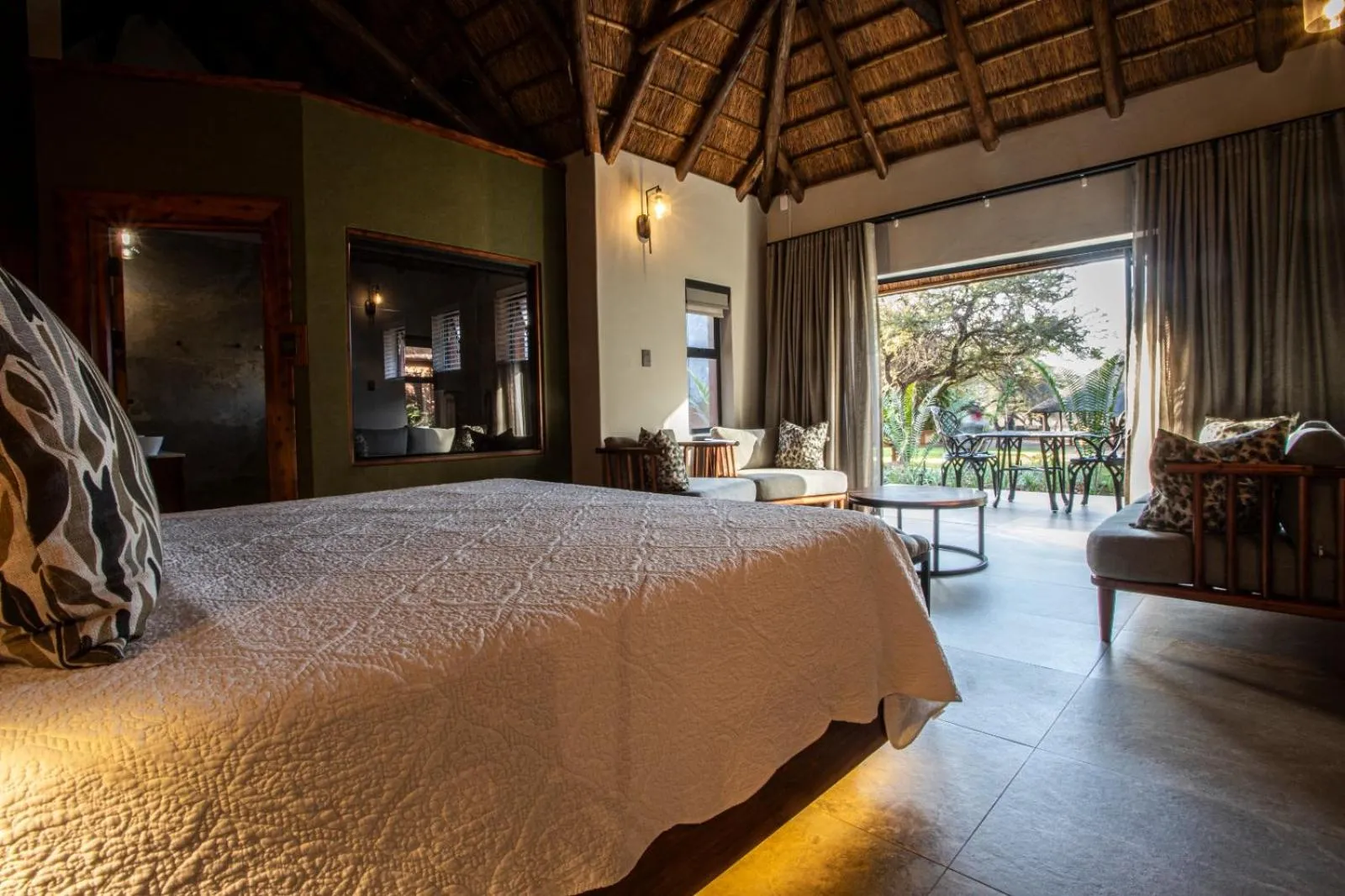 Bed in Lapeng Guest Lodge