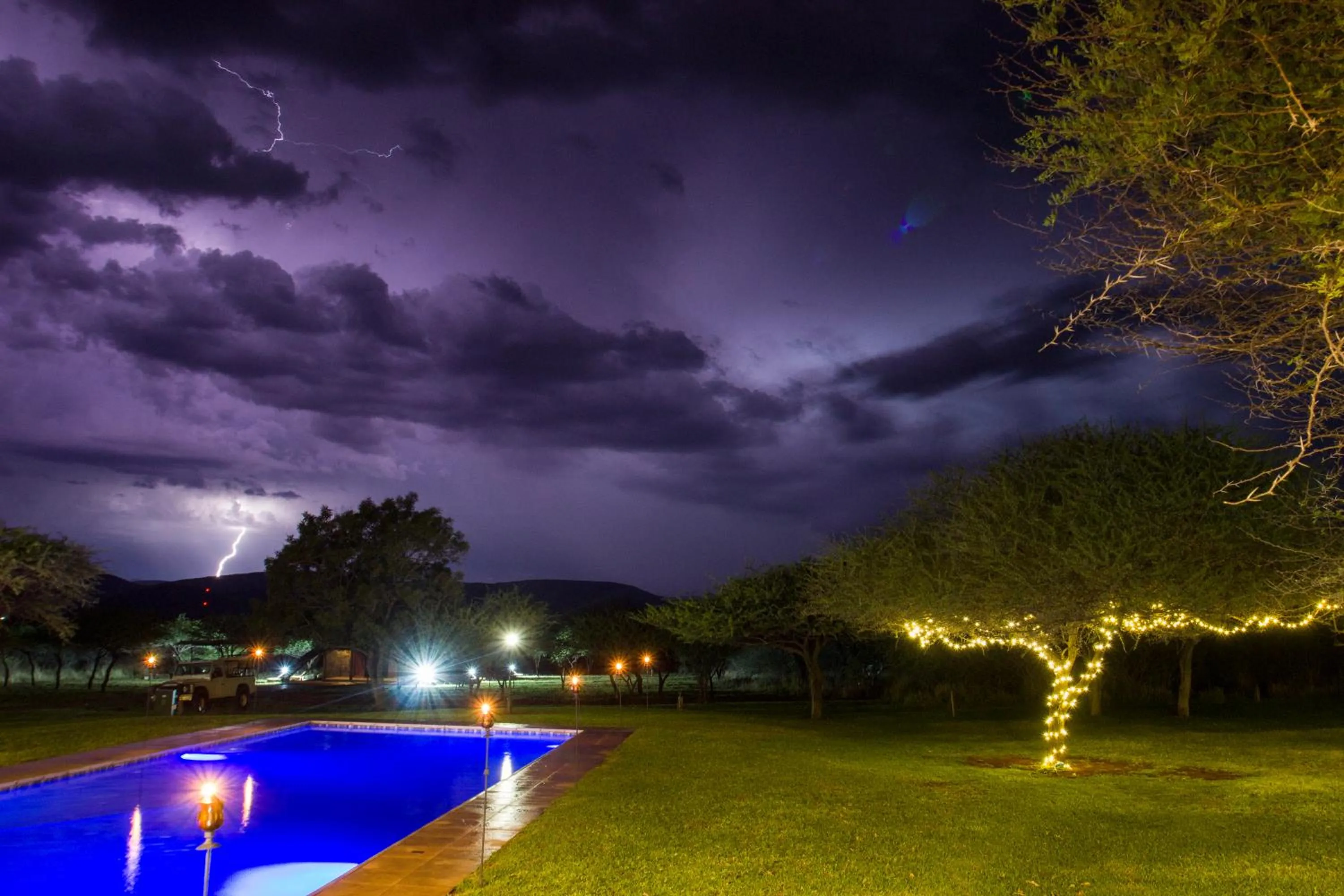 Restaurant/places to eat in Lapeng Guest Lodge