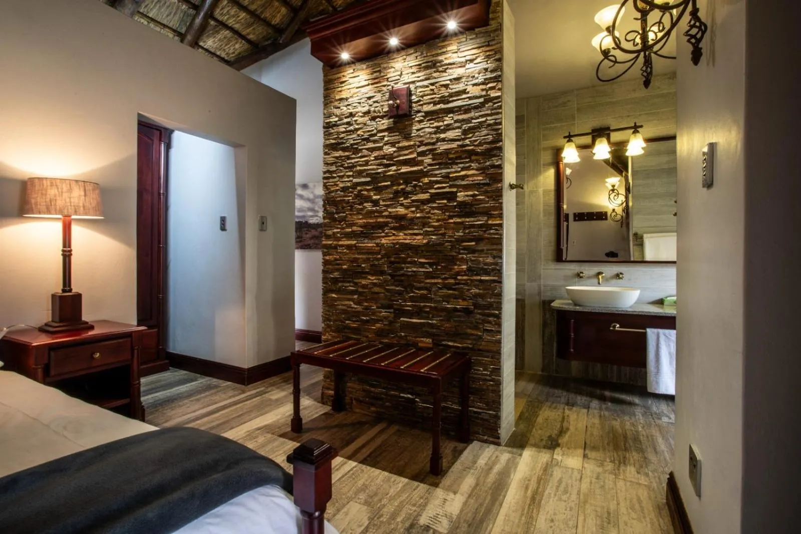 Bed in Lapeng Guest Lodge