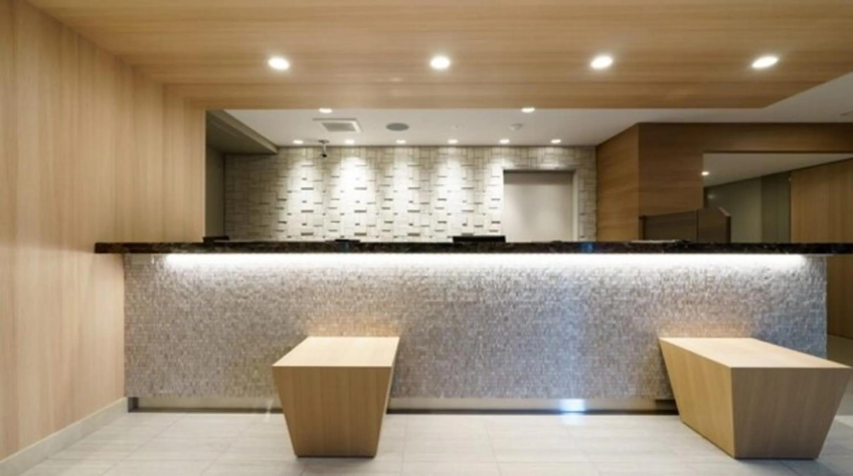 Lobby or reception in Smile Hotel Shinagawa Sengakuji Ekimae