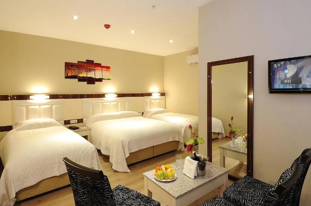 Photo of the whole room in The City Port Hotel