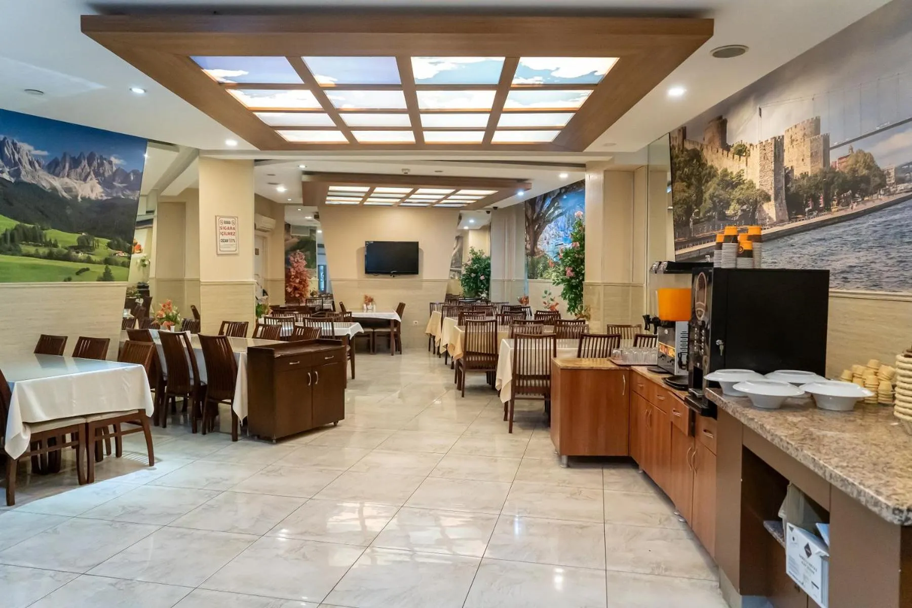 Restaurant/places to eat in The City Port Hotel