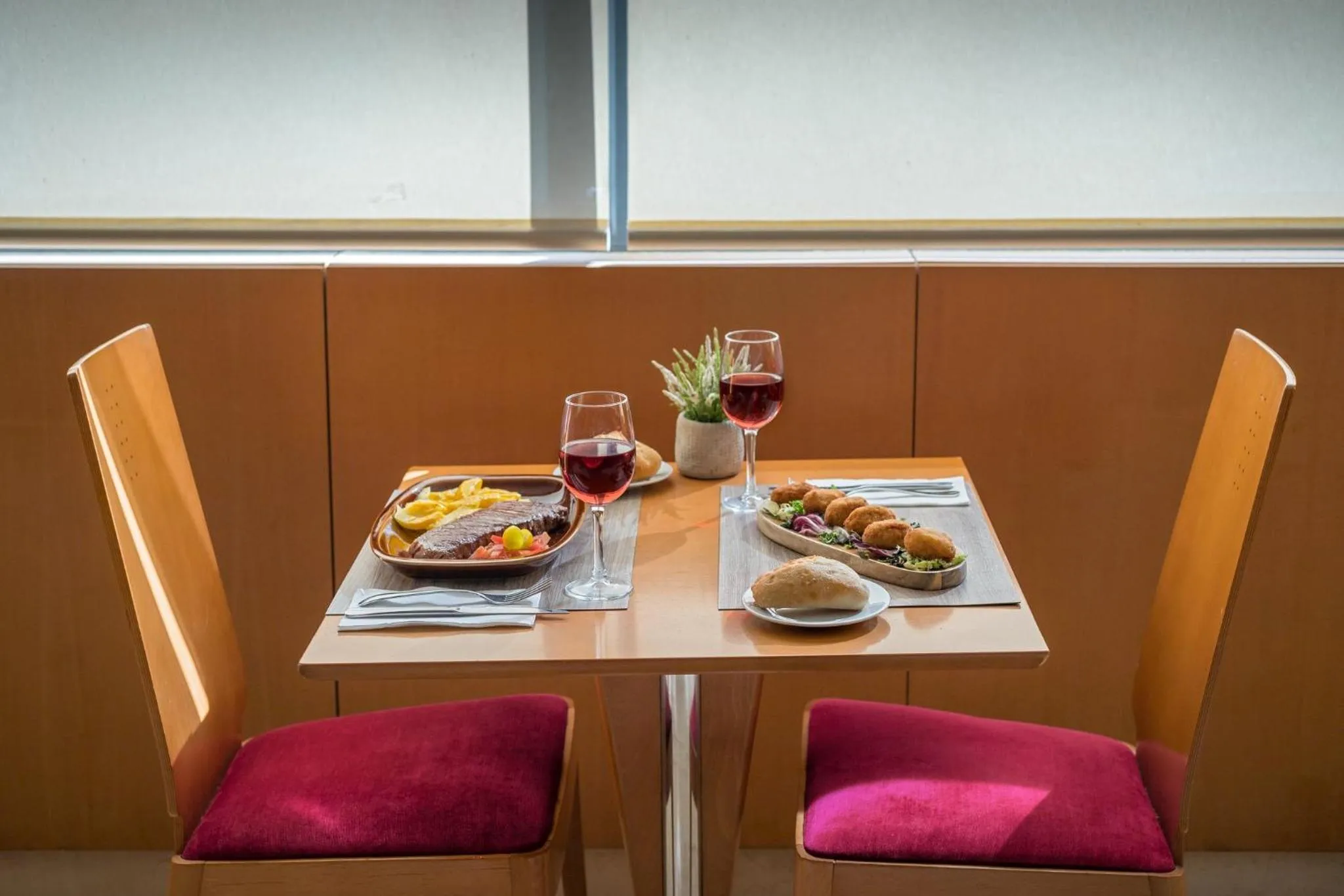 Decorative detail in Sercotel de los Reyes