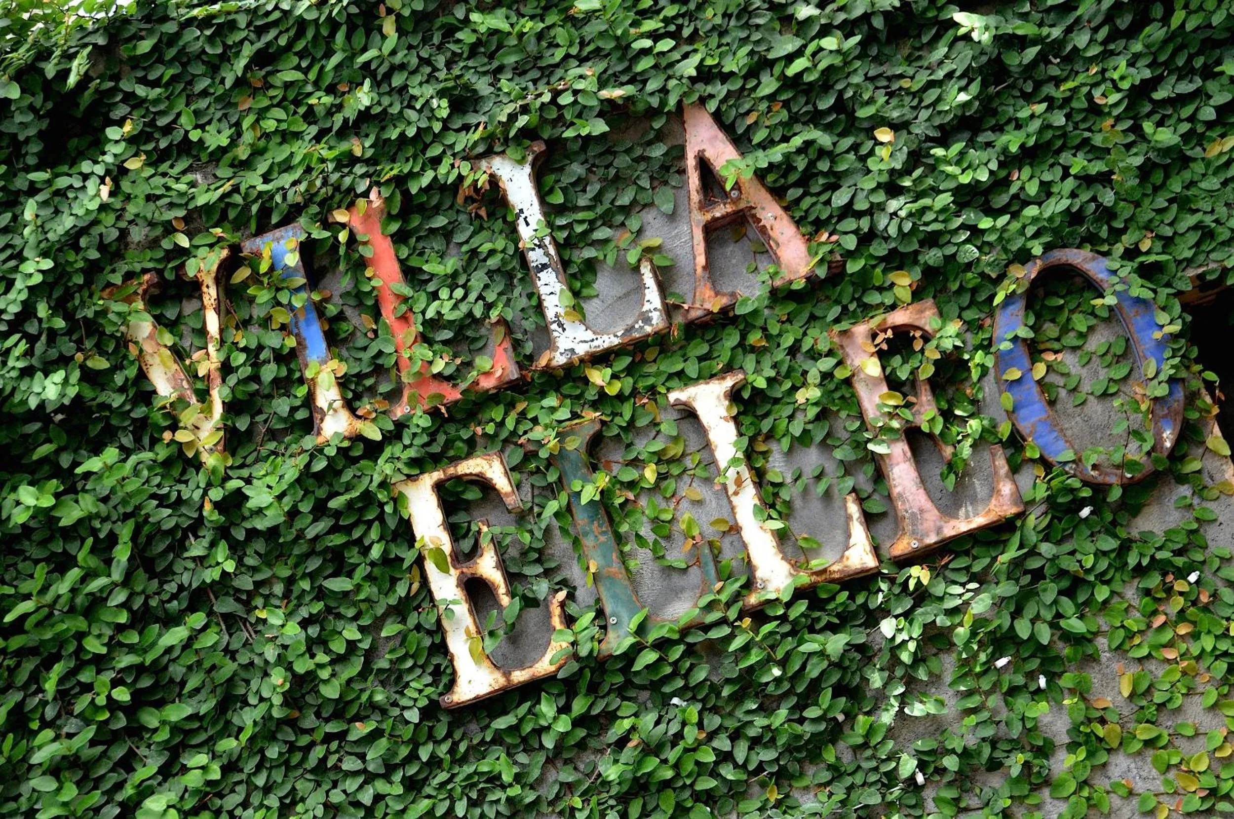 Facade/entrance in Villa Elleo