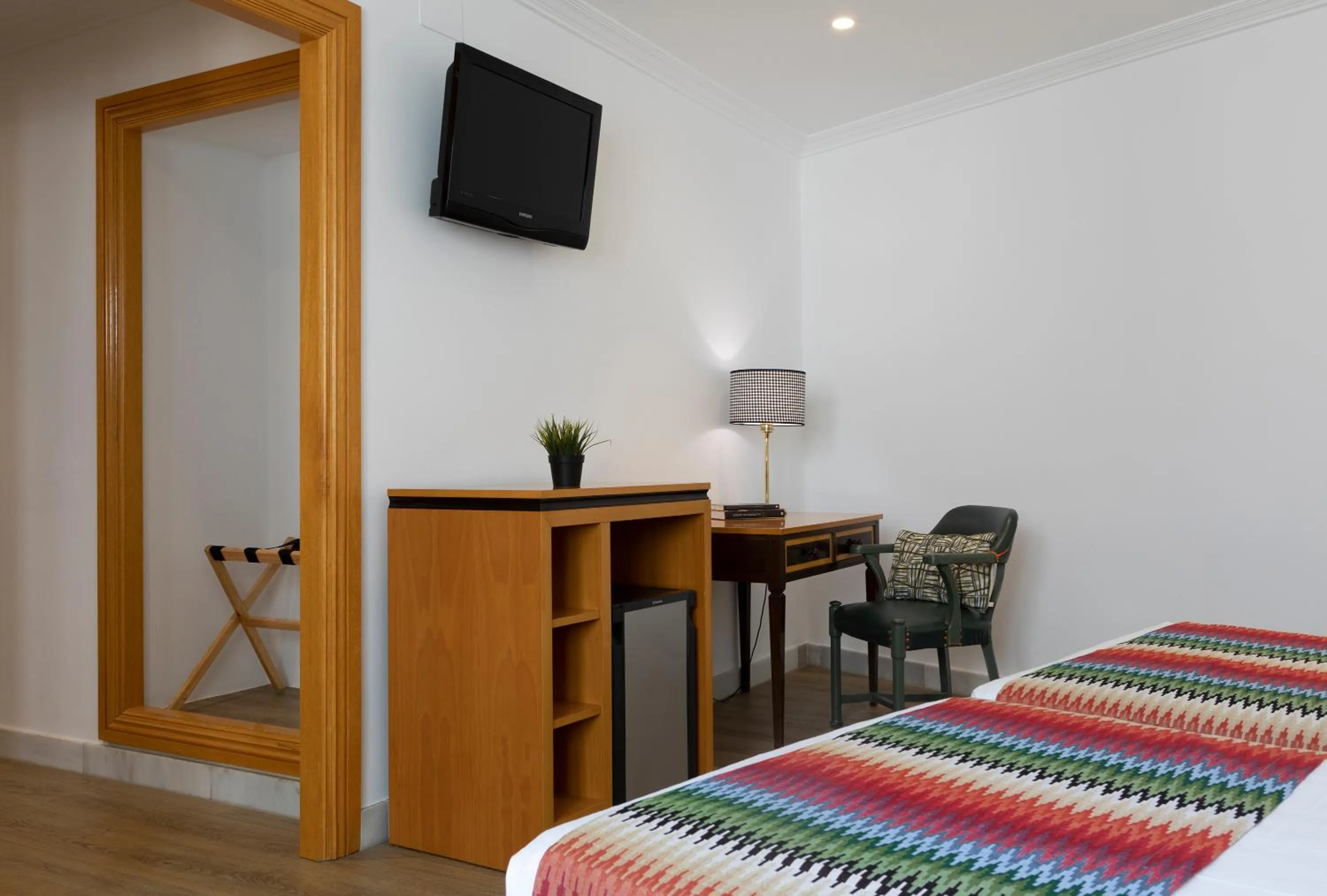 TV and multimedia, Bed in Hotel Don Curro