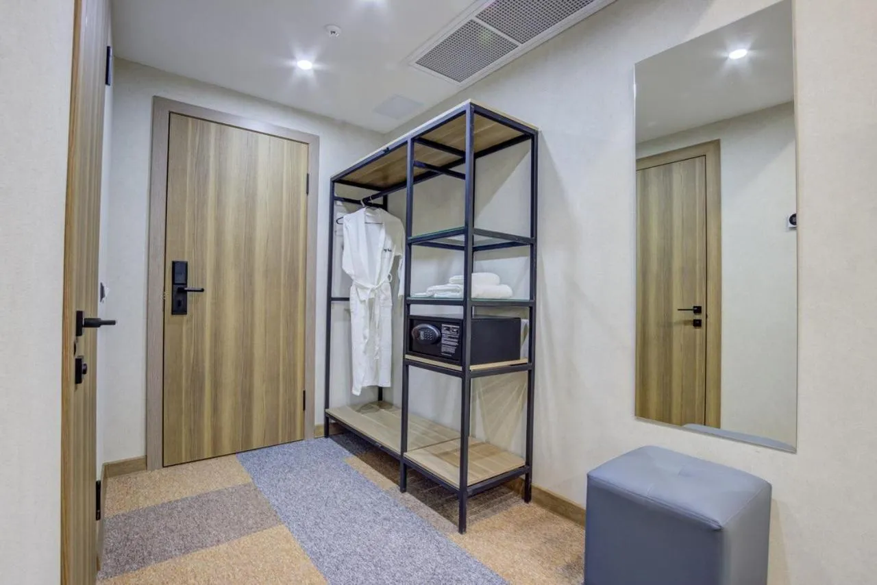 Photo of the whole room, Bed in My Hotel Bishkek