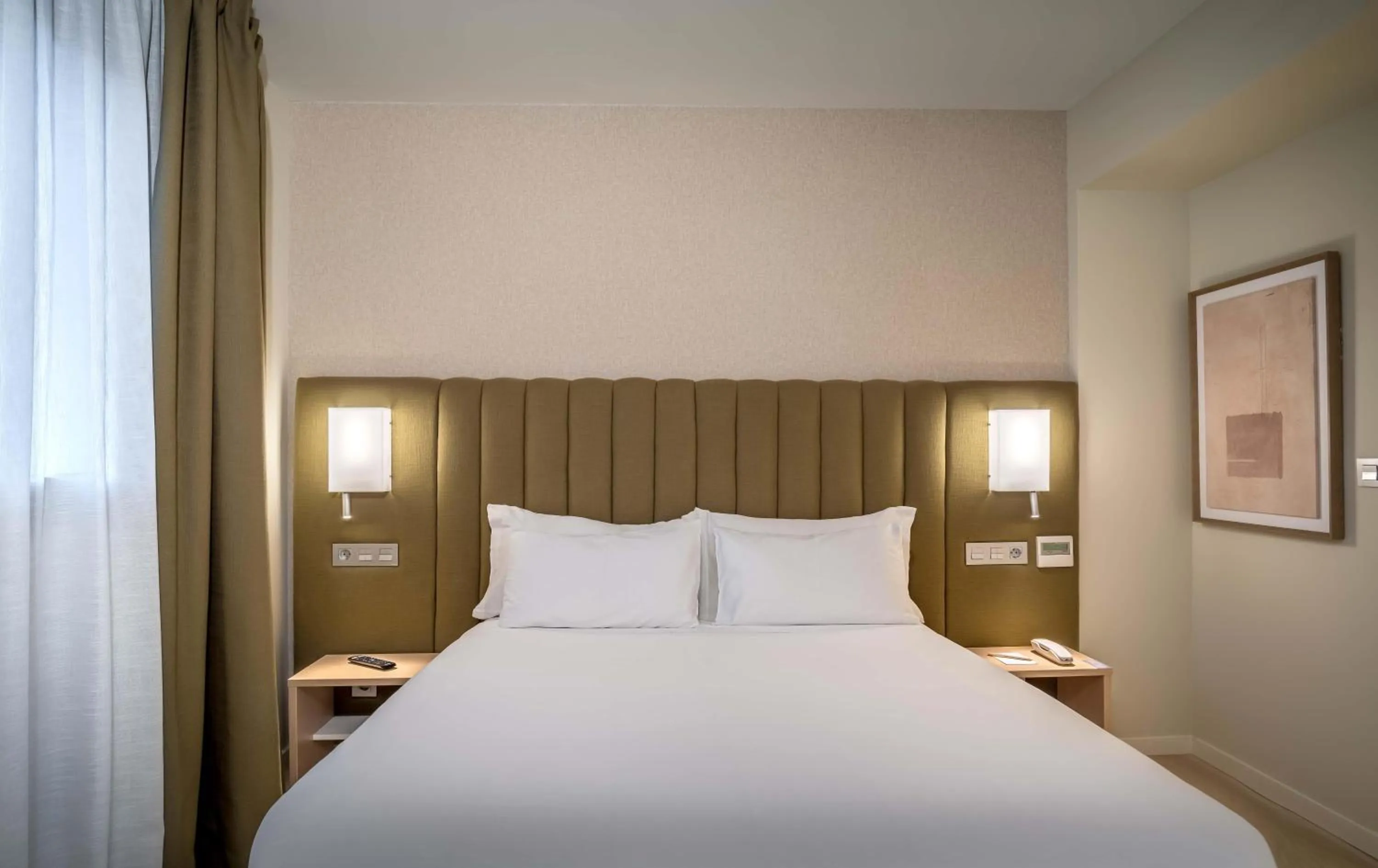 Bedroom, Bed in Barceló Bilbao Nervión