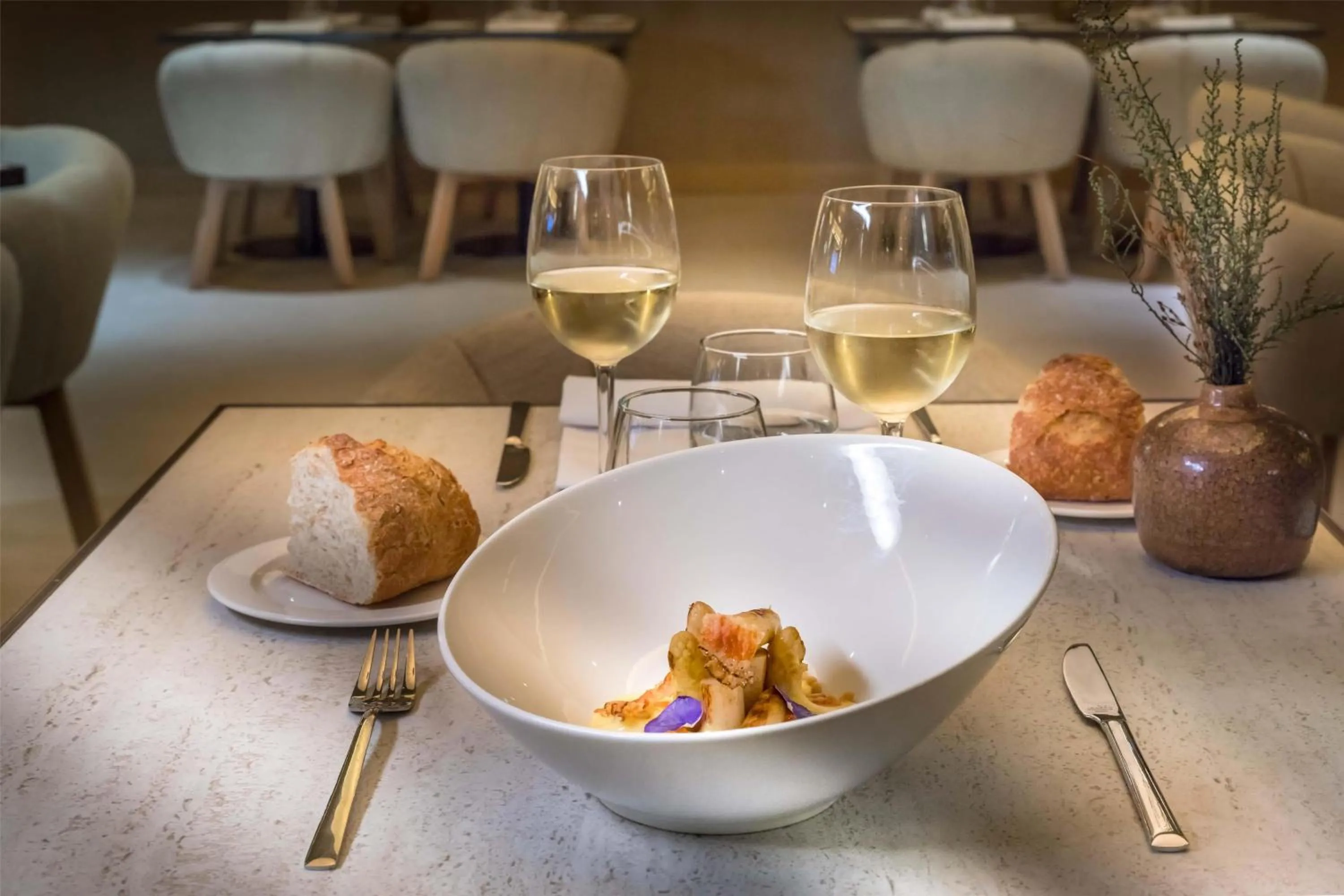 Restaurant/places to eat in Barceló Bilbao Nervión